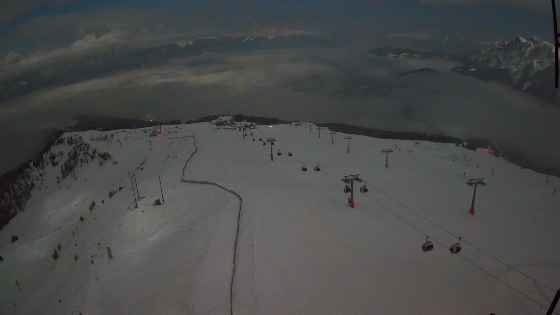 Kronplatz peak | view to Valdaora – Olang