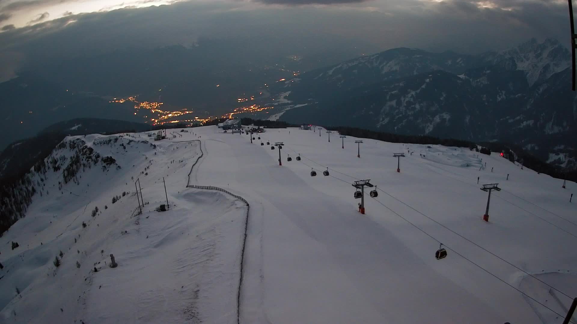 Kronplatz peak | view to Valdaora – Olang