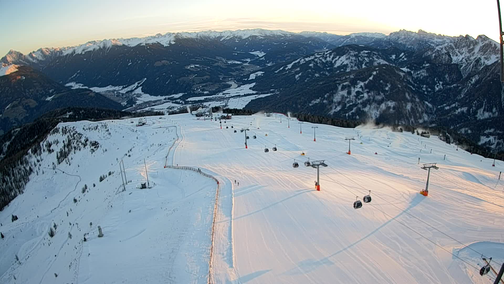 Kronplatz peak | view to Valdaora – Olang