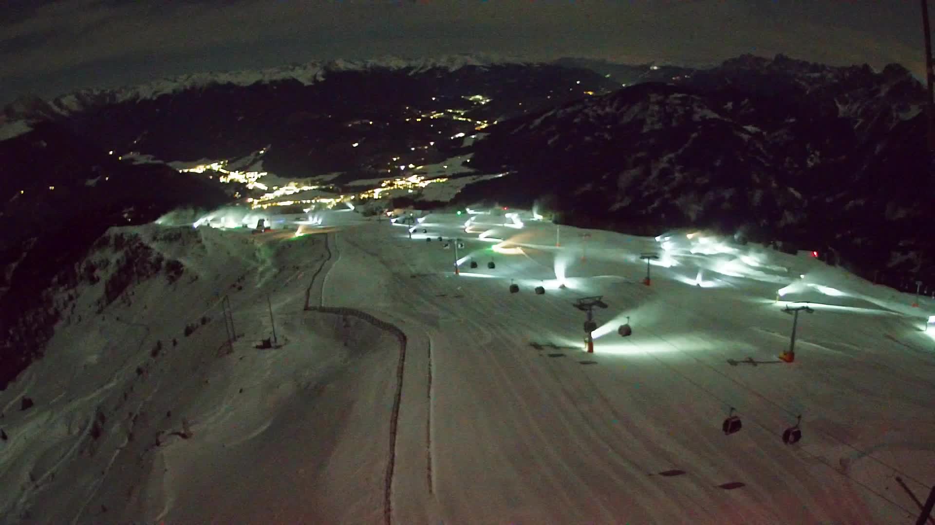 Kronplatz peak | view to Valdaora – Olang