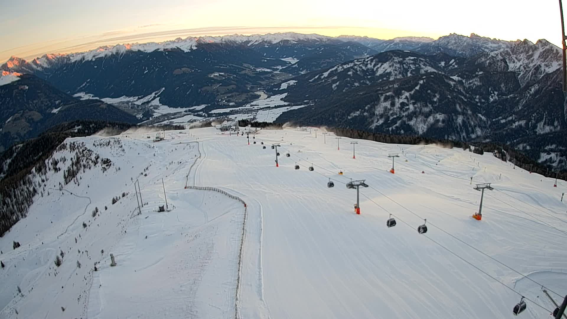 Kronplatz peak | view to Valdaora – Olang