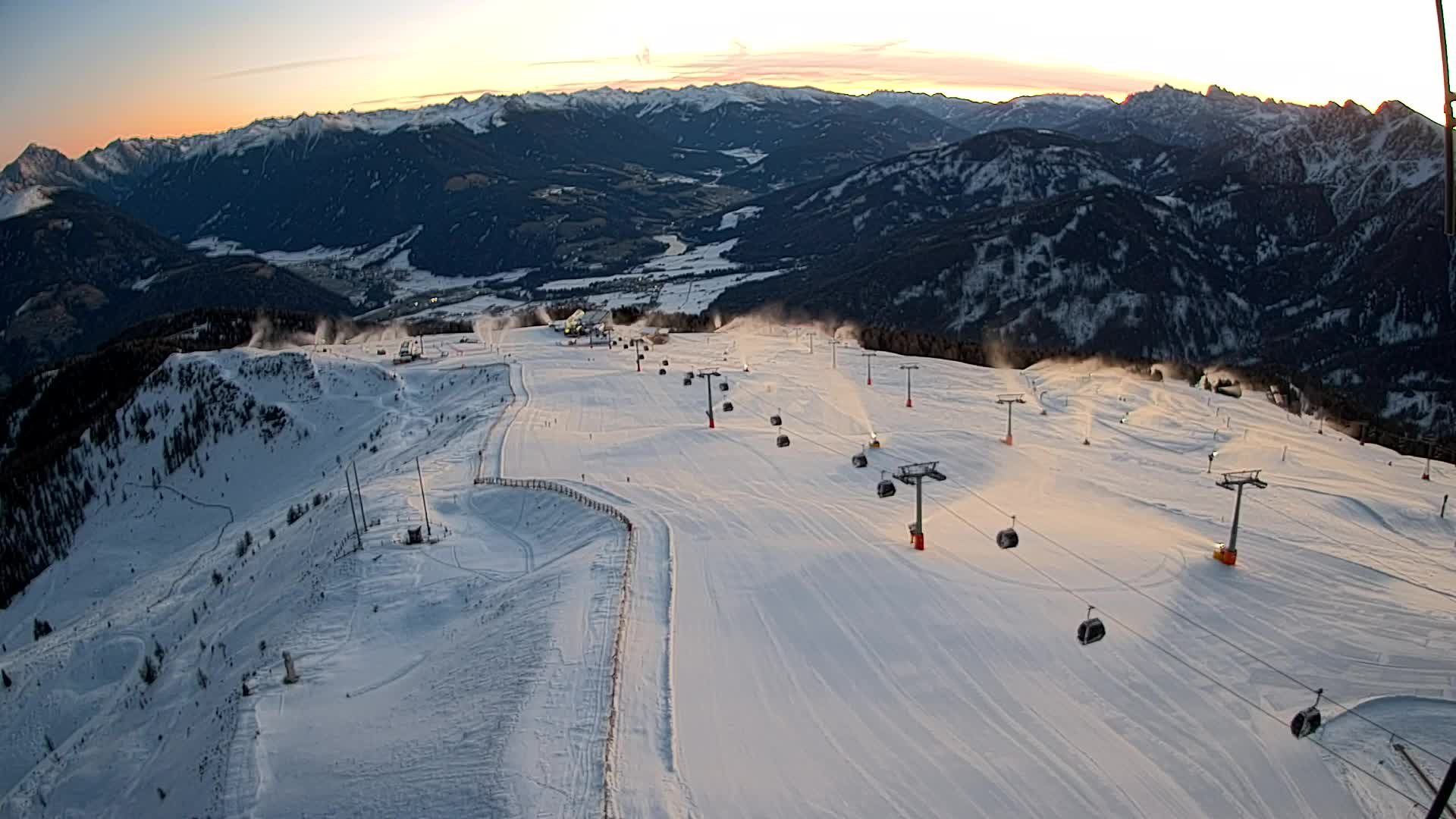 Kronplatz peak | view to Valdaora – Olang
