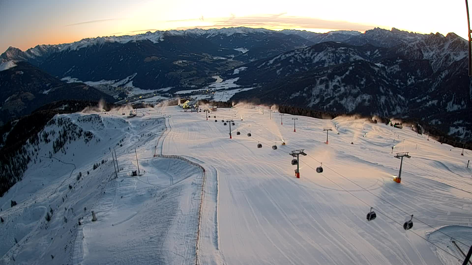 Kronplatz peak | view to Valdaora – Olang