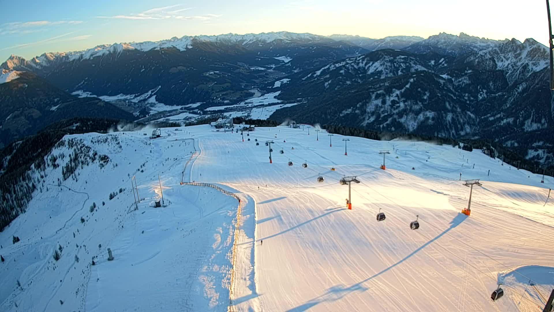 Kronplatz peak | view to Valdaora – Olang