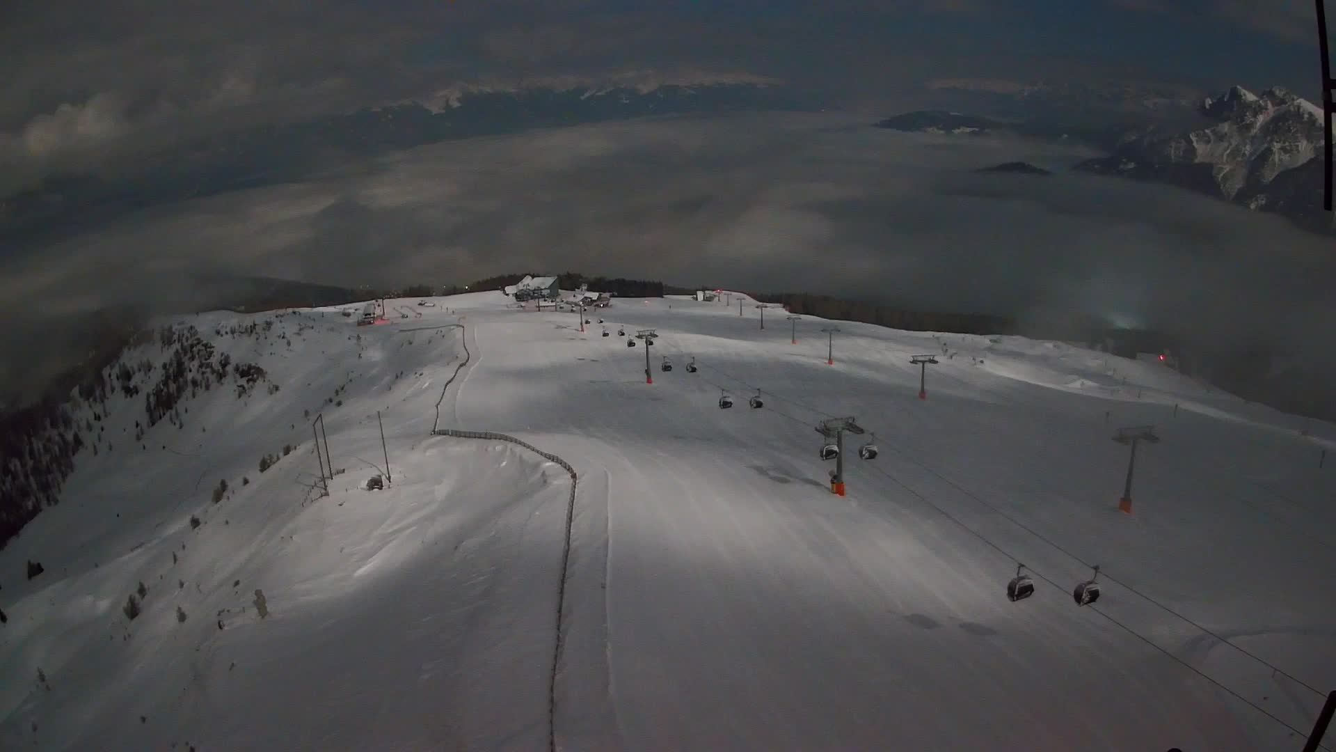 Kronplatz peak | view to Valdaora – Olang