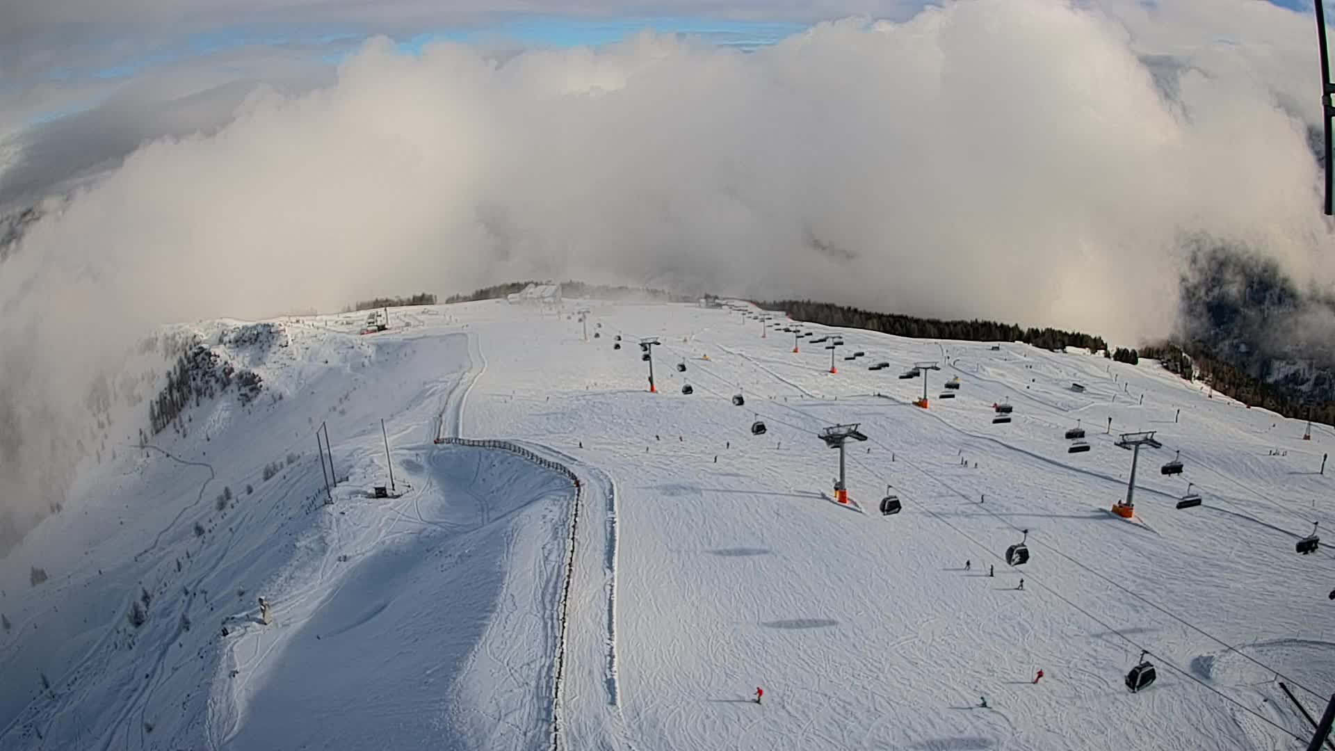 Kronplatz peak | view to Valdaora – Olang
