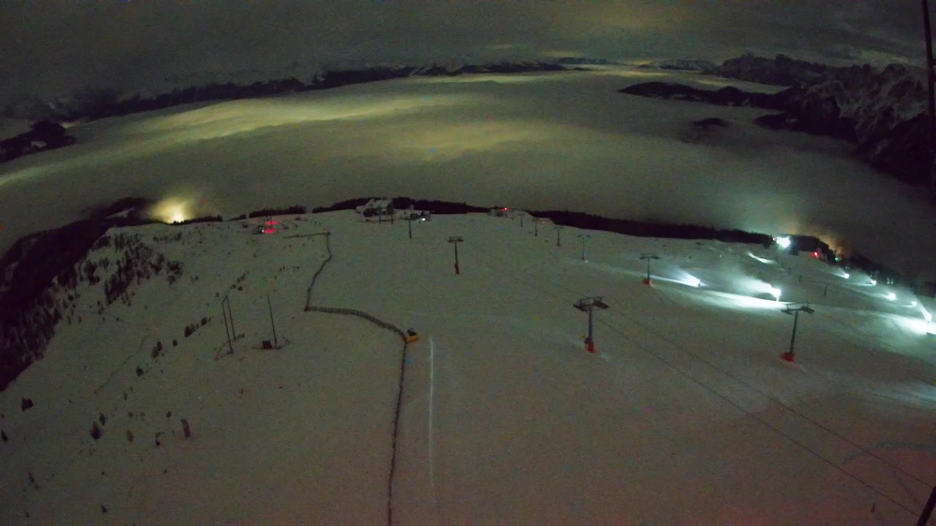 Kronplatz peak | view to Valdaora – Olang