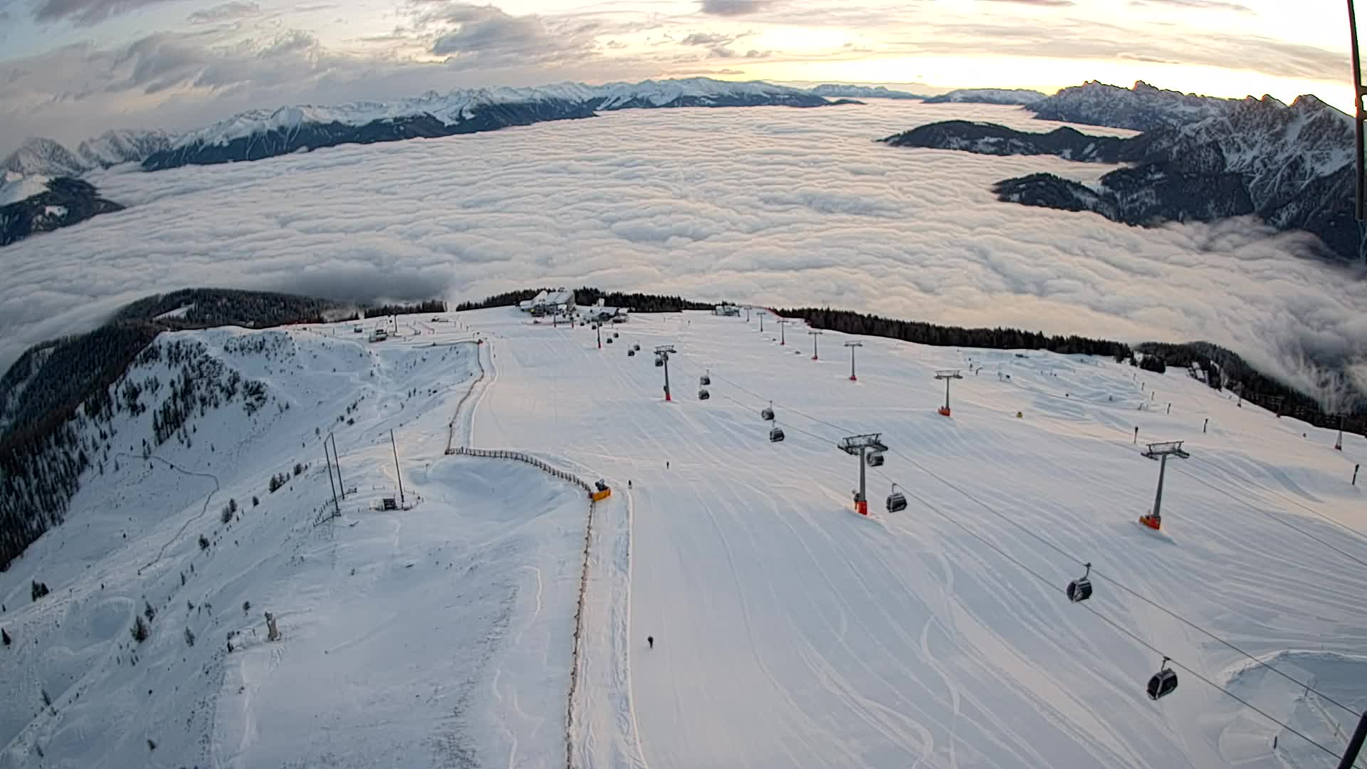 Kronplatz peak | view to Valdaora – Olang