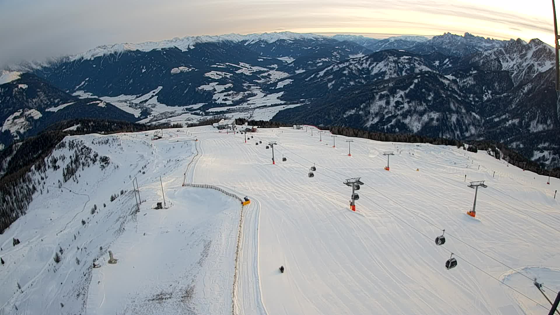 Kronplatz peak | view to Valdaora – Olang