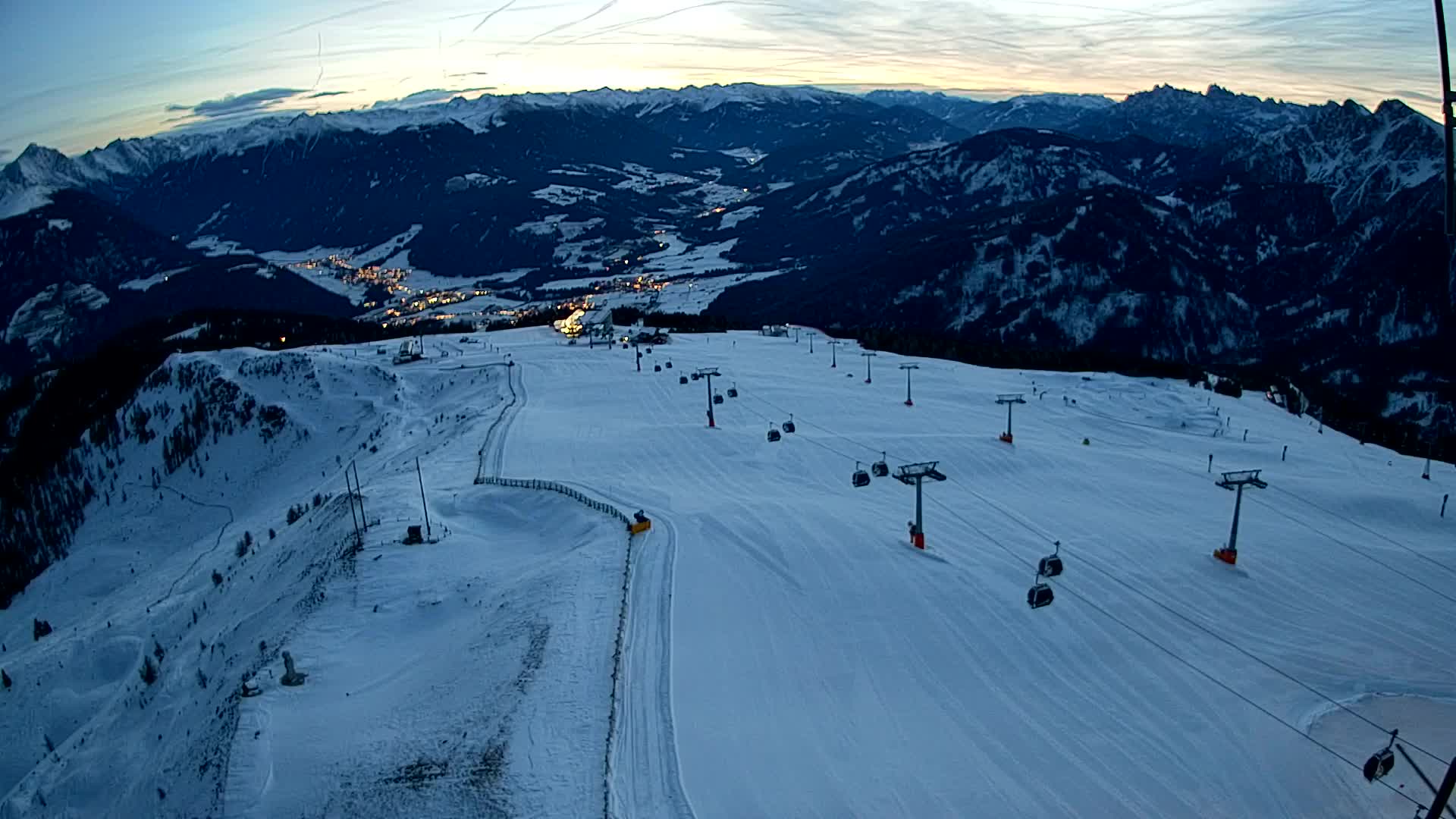 Kronplatz peak | view to Valdaora – Olang