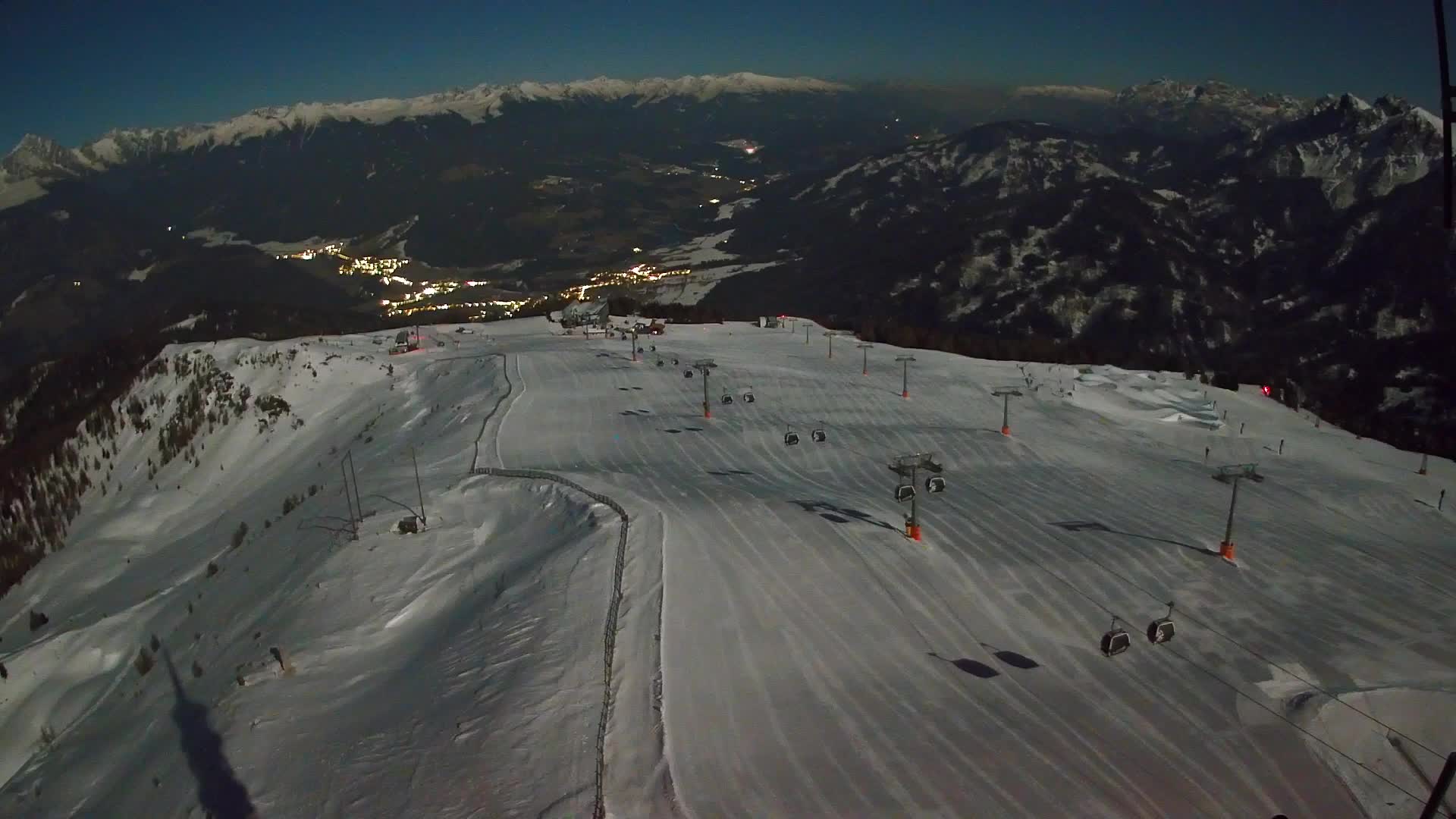 Kronplatz peak | view to Valdaora – Olang