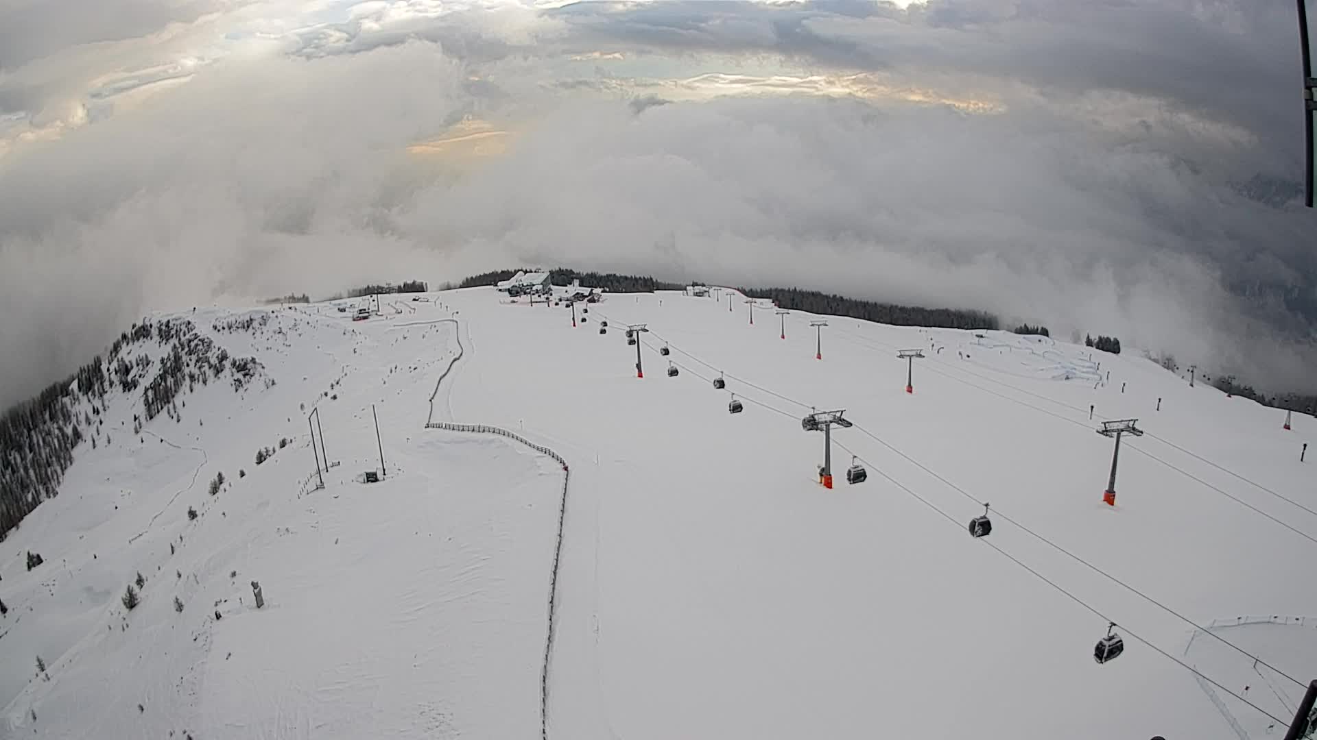 Kronplatz peak | view to Valdaora – Olang