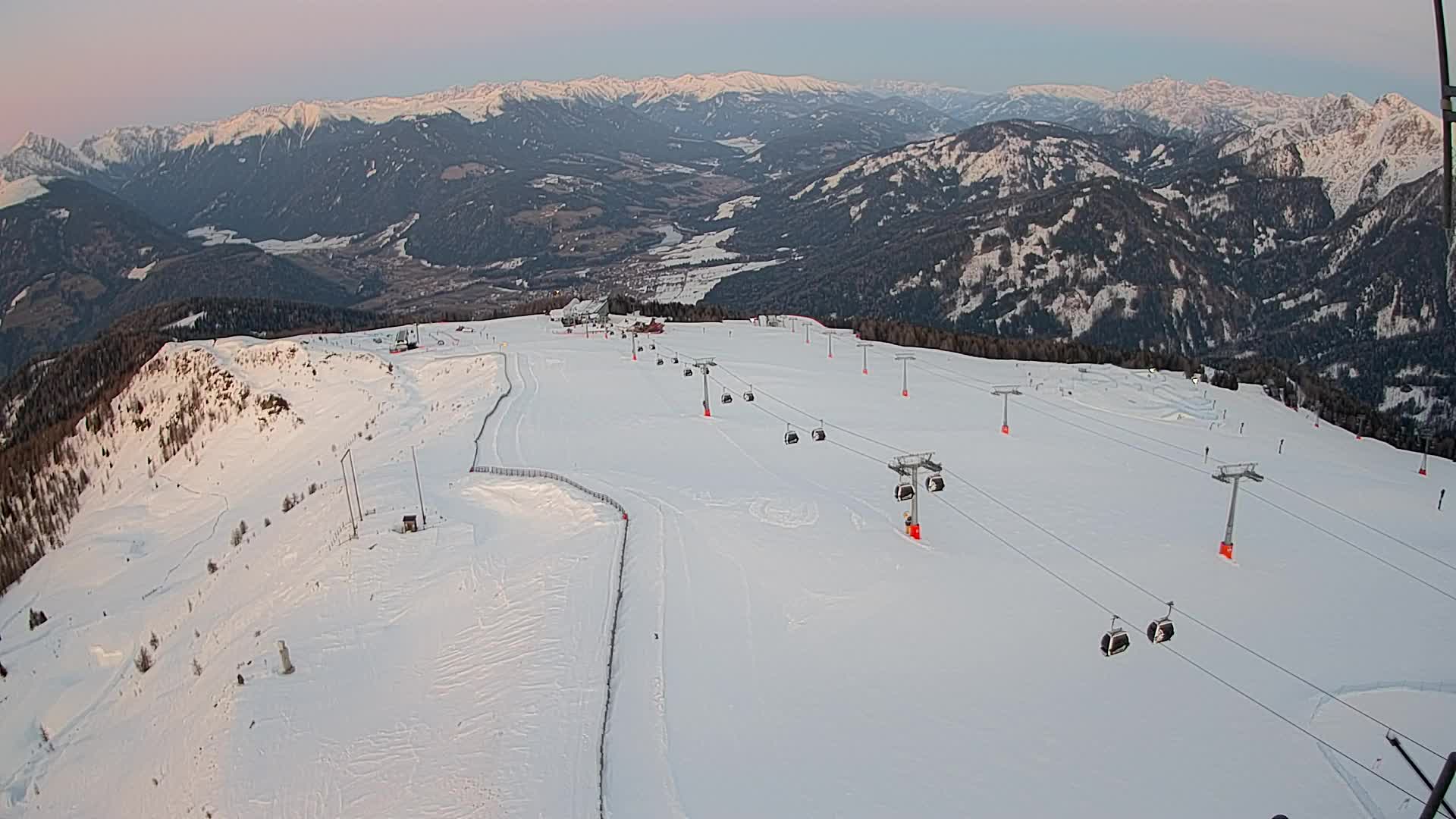 Kronplatz peak | view to Valdaora – Olang