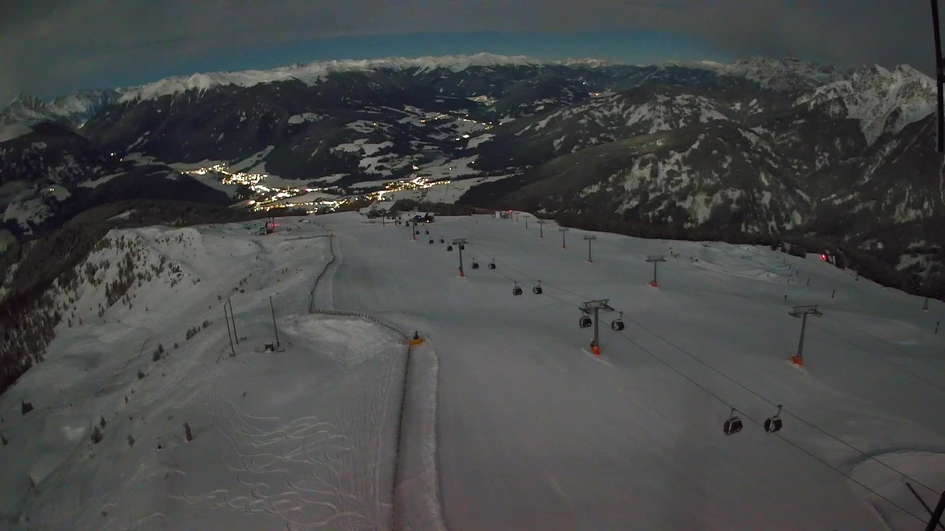 Kronplatz peak | view to Valdaora – Olang