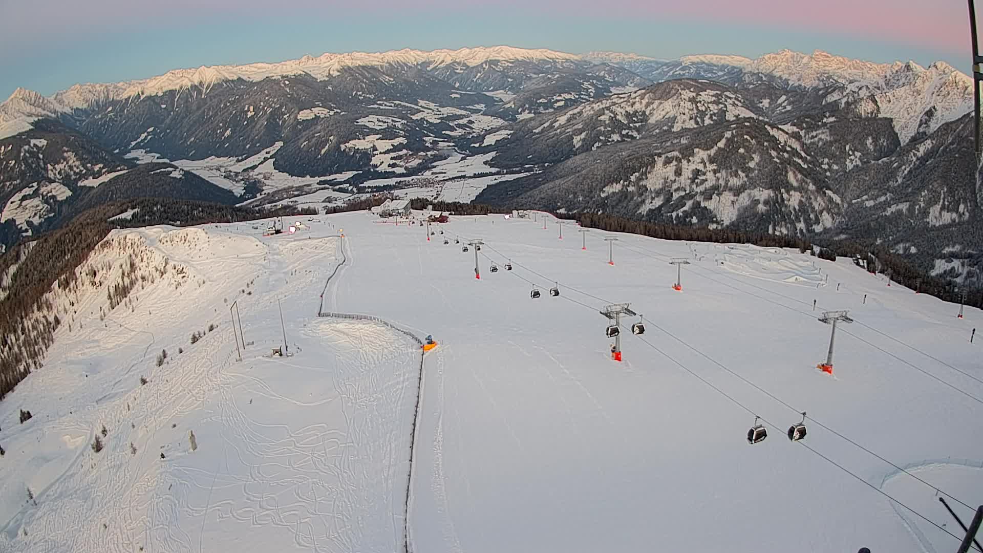 Kronplatz peak | view to Valdaora – Olang