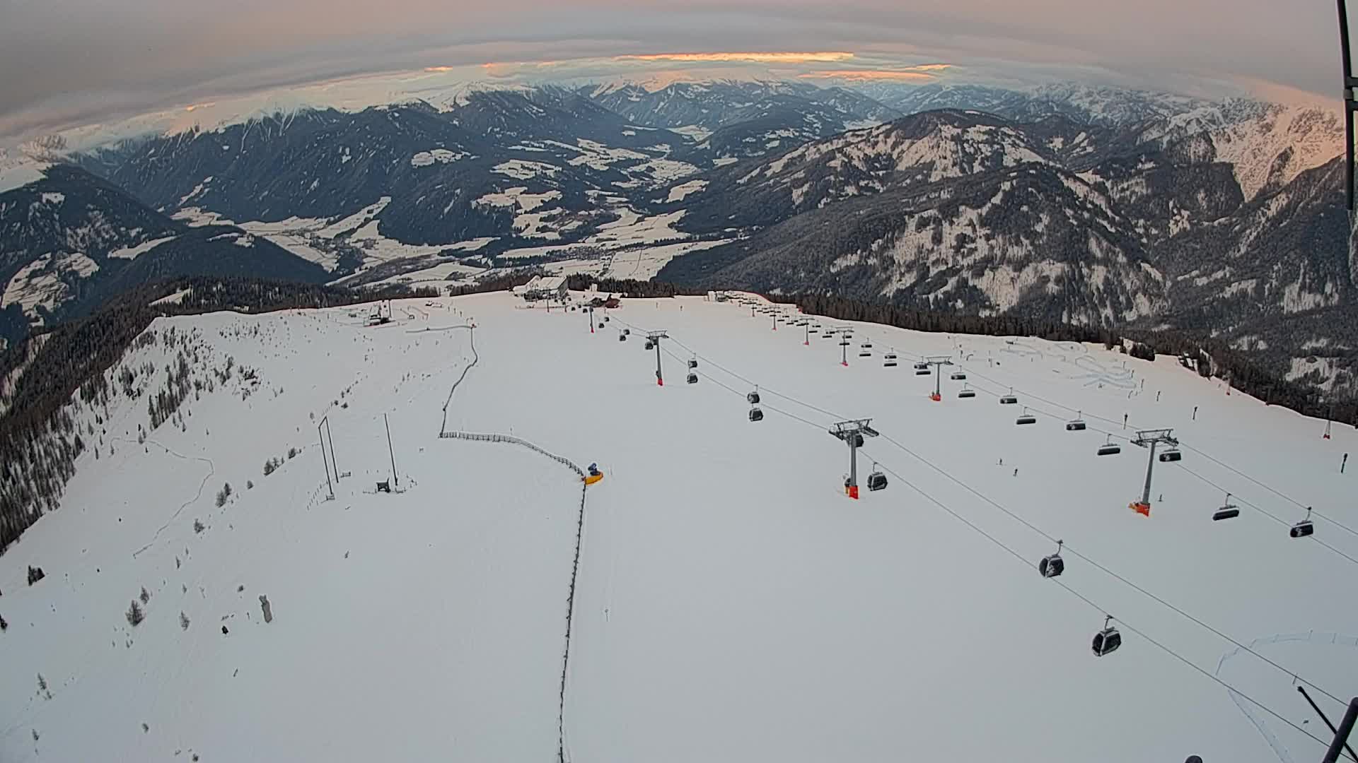 Kronplatz peak | view to Valdaora – Olang