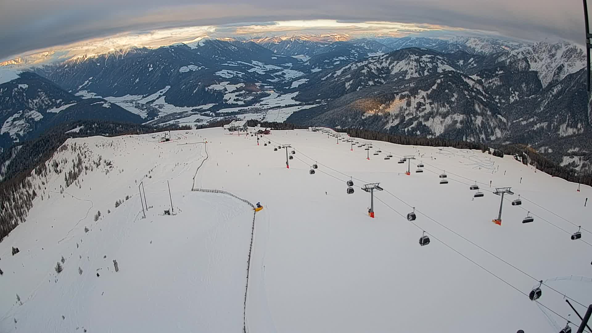 Kronplatz peak | view to Valdaora – Olang