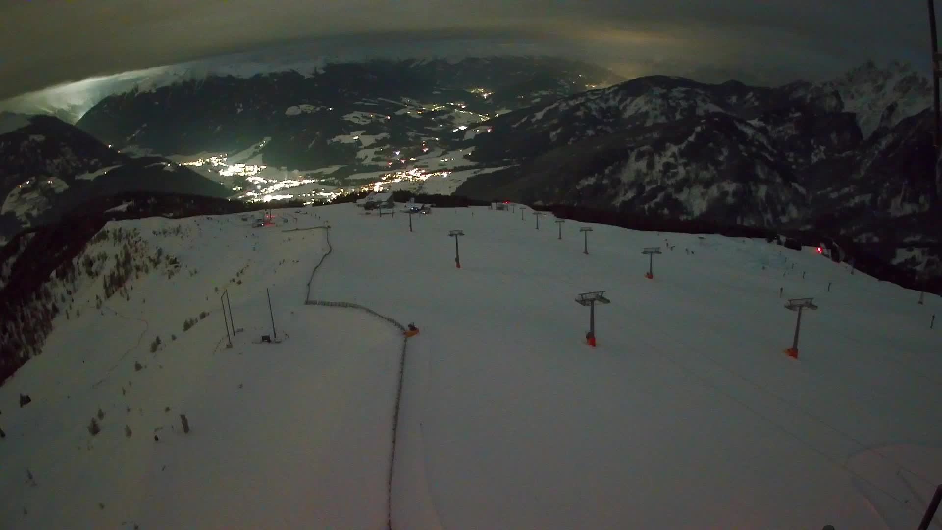 Kronplatz peak | view to Valdaora – Olang