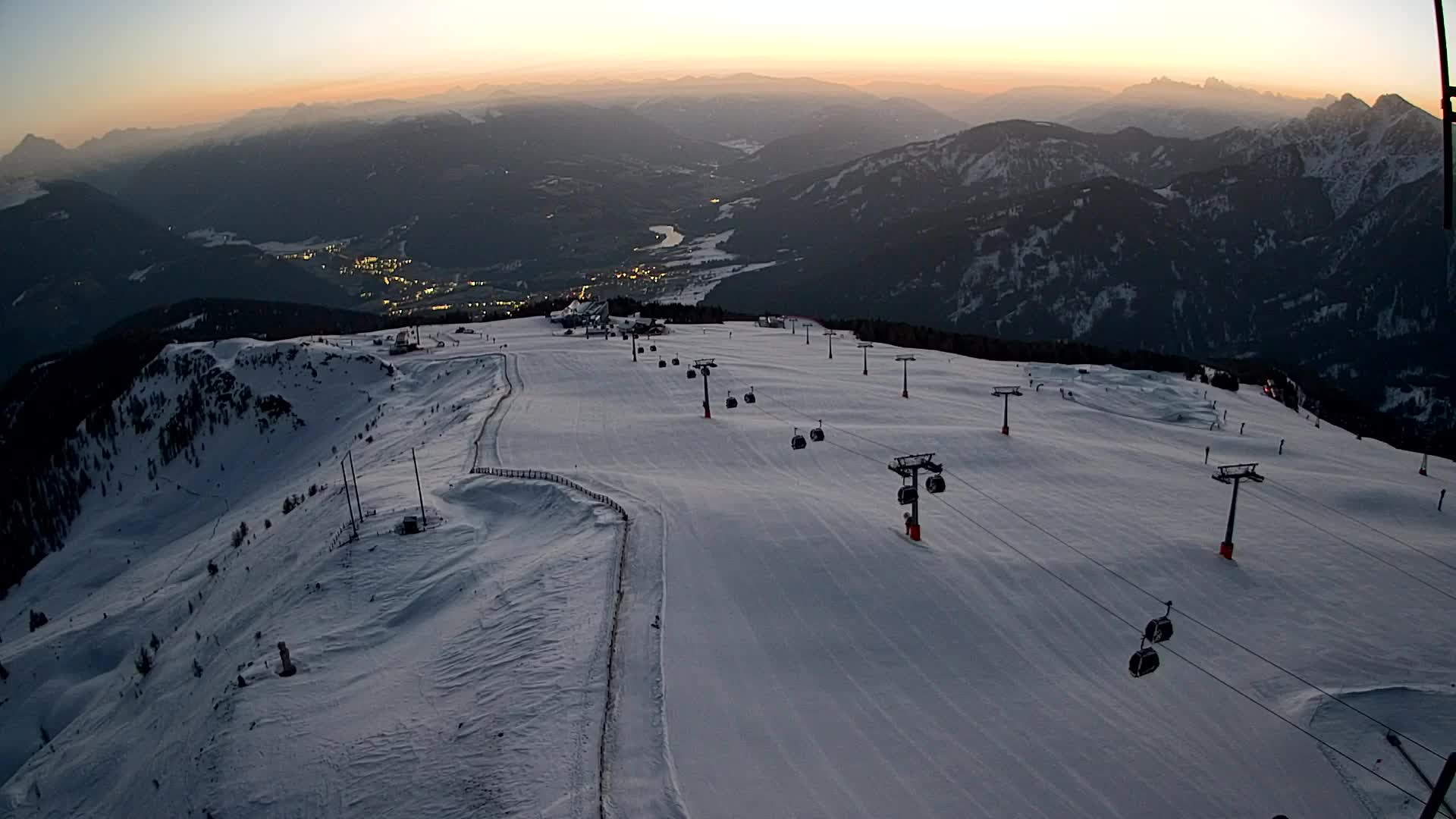 Kronplatz peak | view to Valdaora – Olang