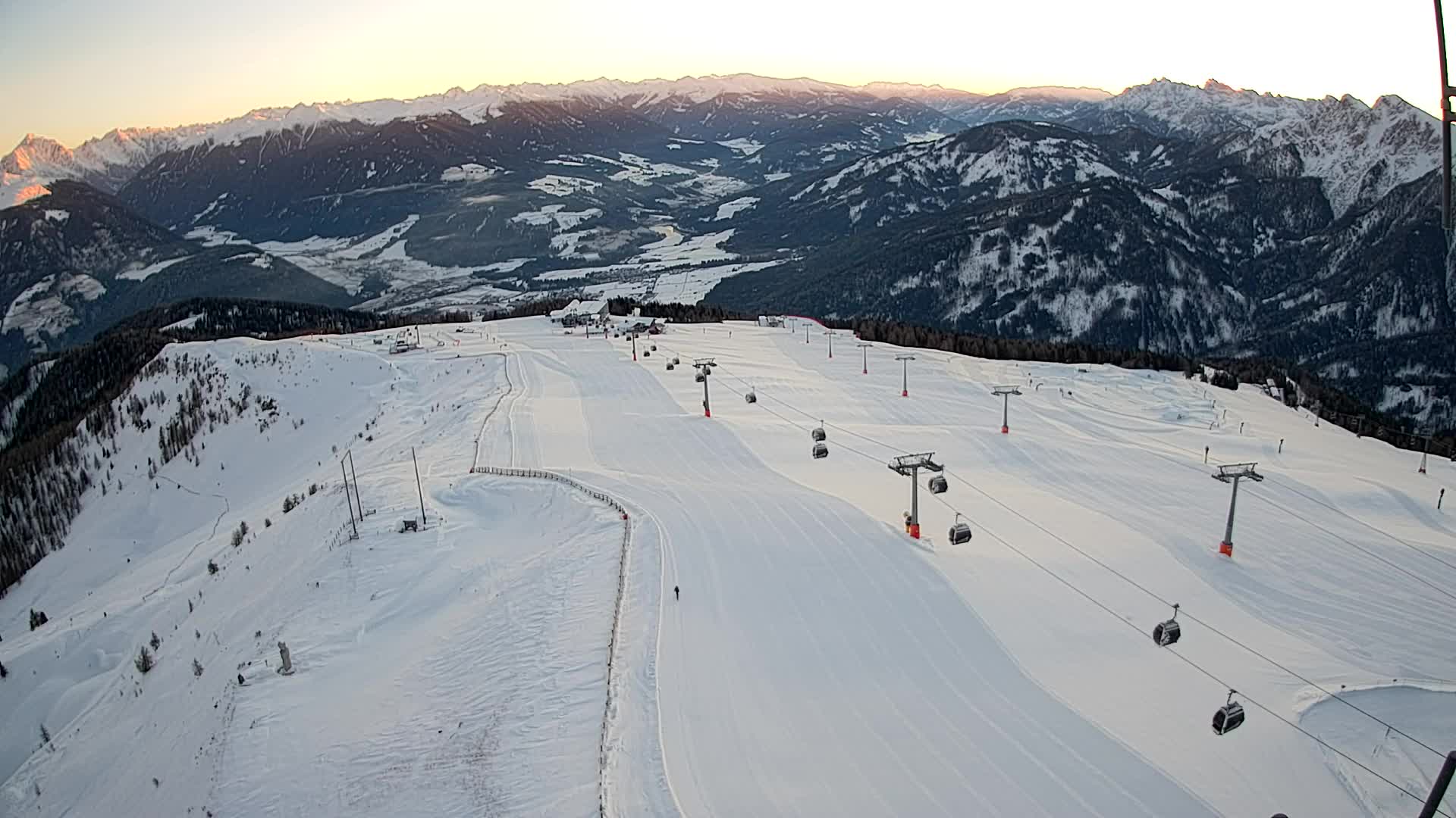 Kronplatz peak | view to Valdaora – Olang