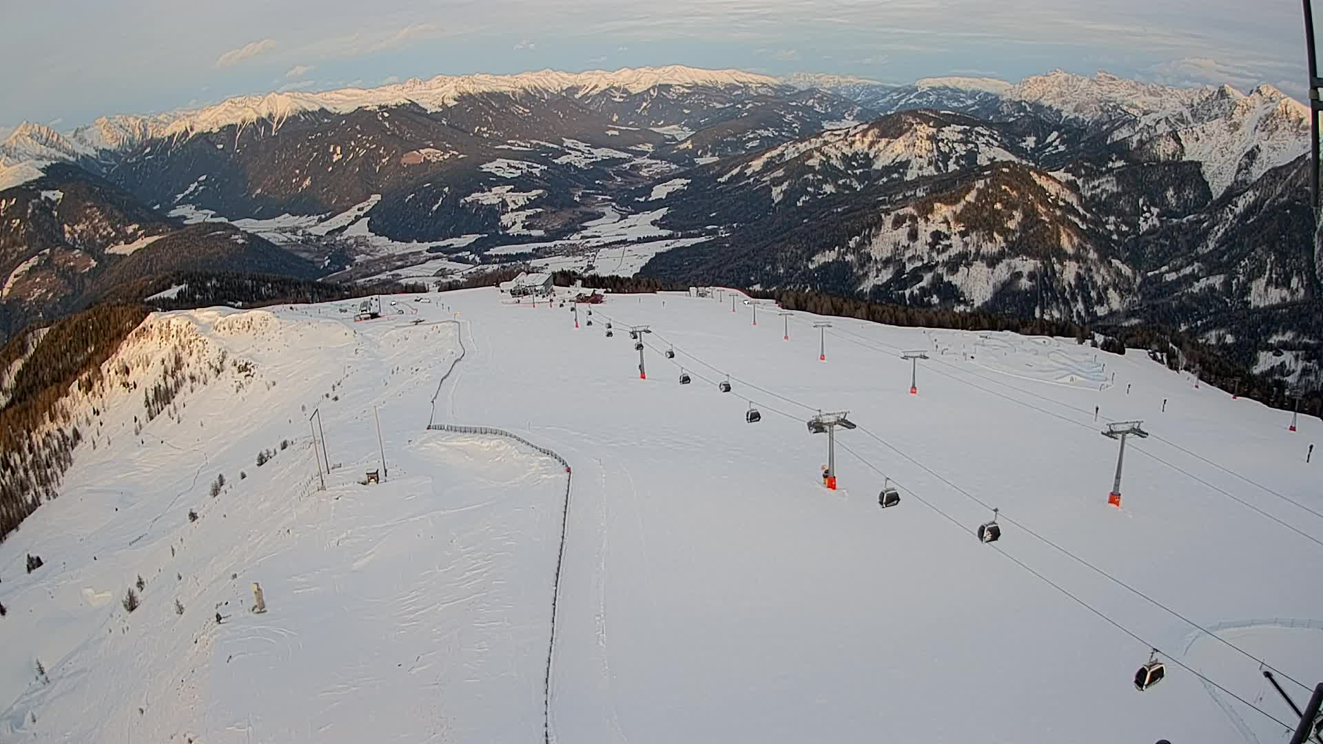 Kronplatz peak | view to Valdaora – Olang