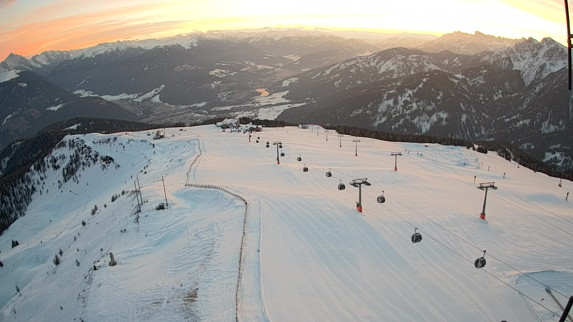 Kronplatz peak | view to Valdaora – Olang