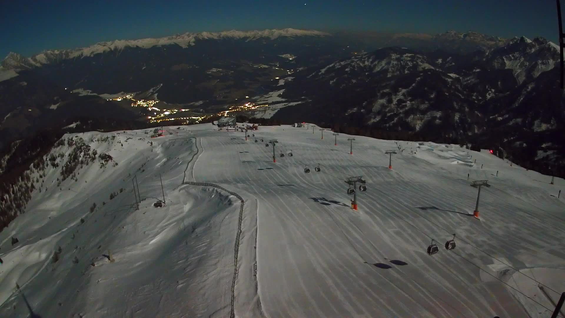 Kronplatz peak | view to Valdaora – Olang