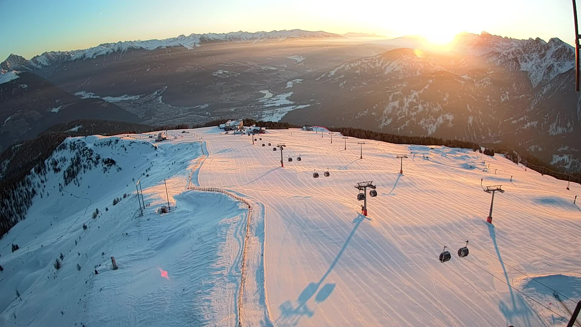 Kronplatz peak | view to Valdaora – Olang