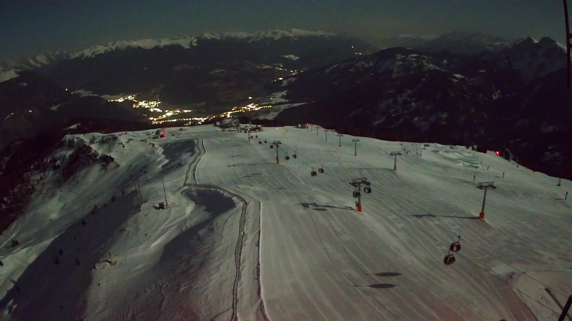 Kronplatz peak | view to Valdaora – Olang