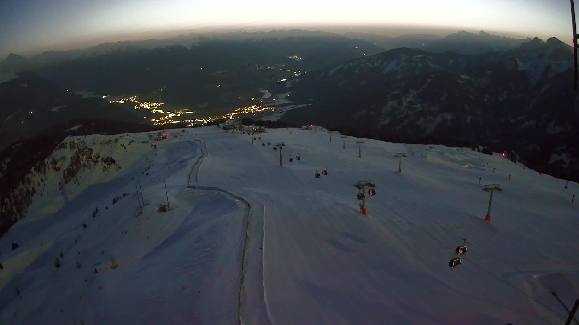 Kronplatz peak | view to Valdaora – Olang