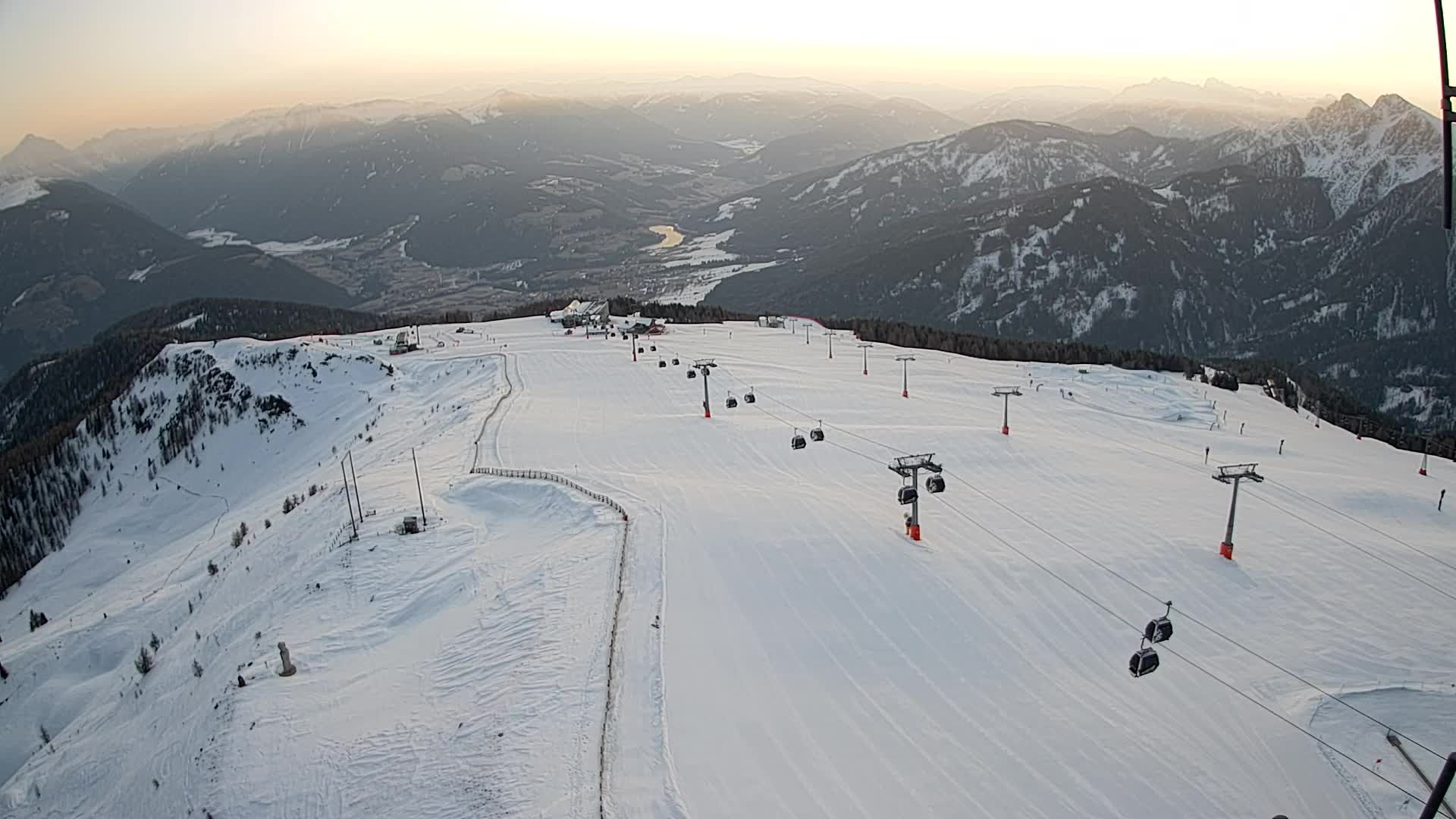 Kronplatz peak | view to Valdaora – Olang
