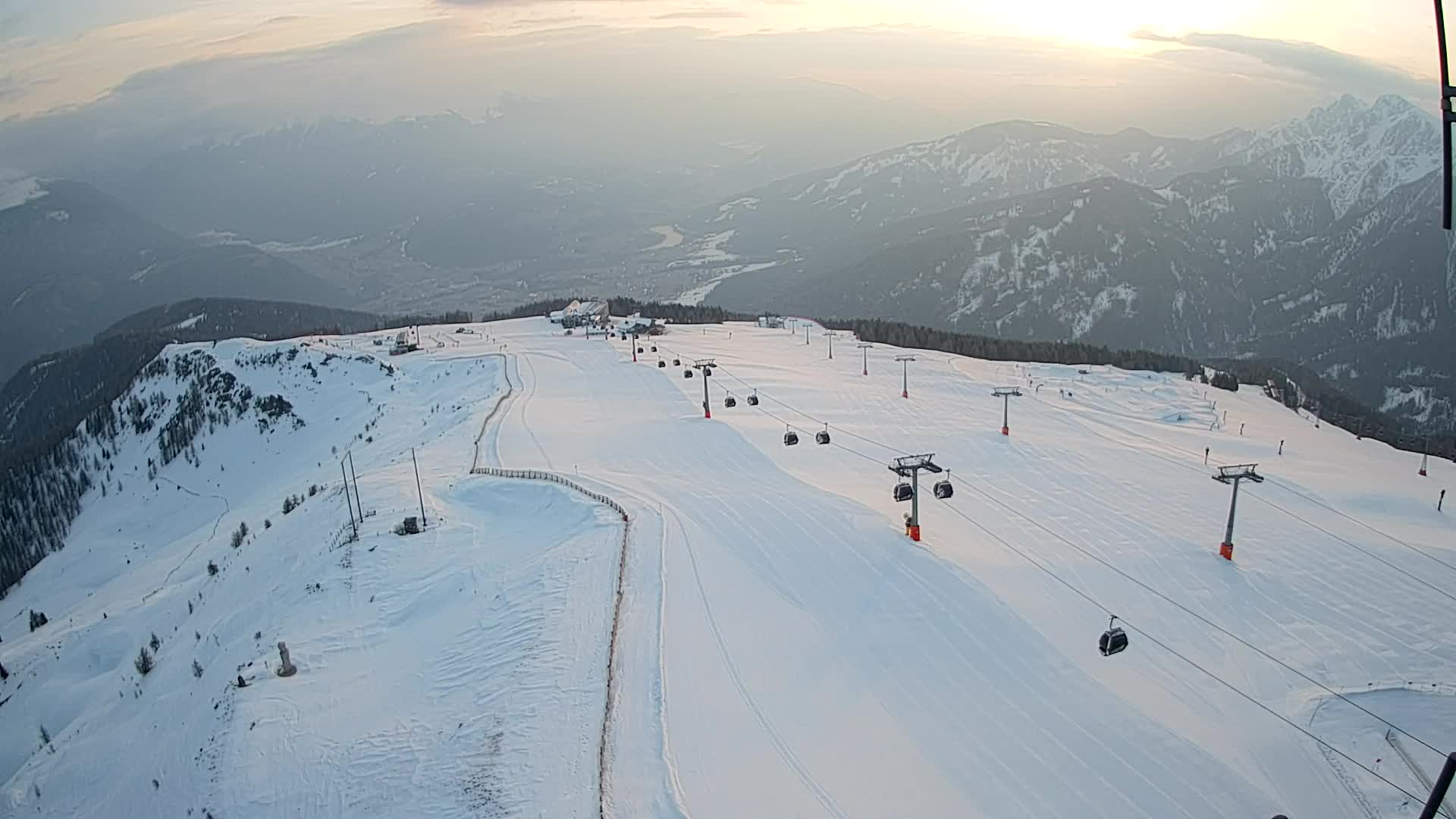 Kronplatz peak | view to Valdaora – Olang