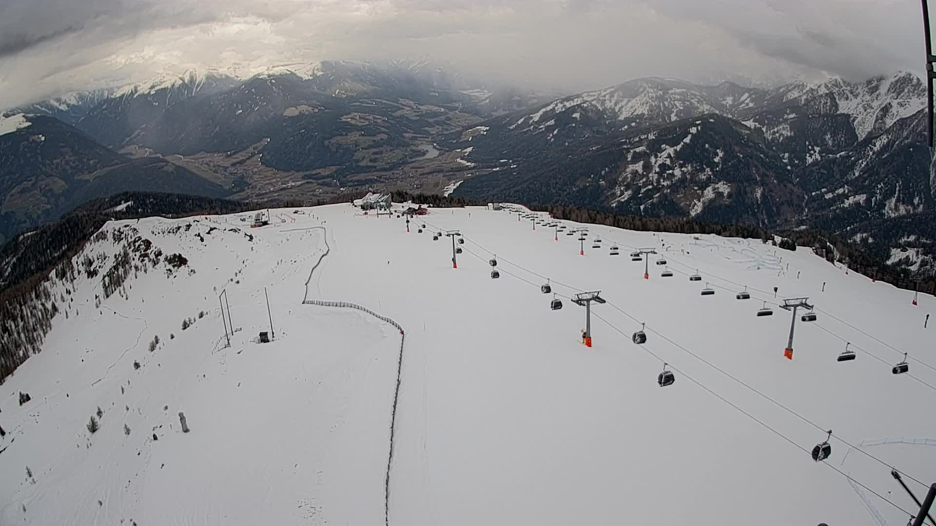 Kronplatz peak | view to Valdaora – Olang