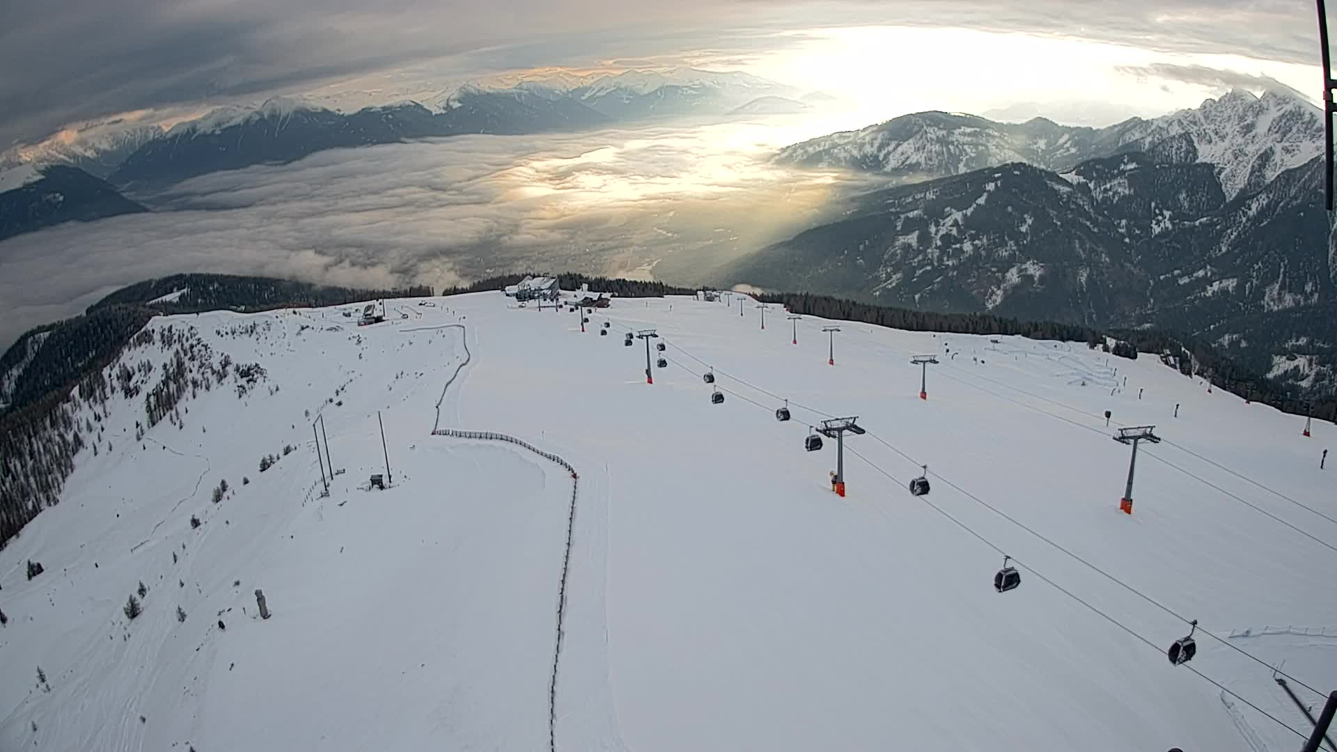 Kronplatz peak | view to Valdaora – Olang