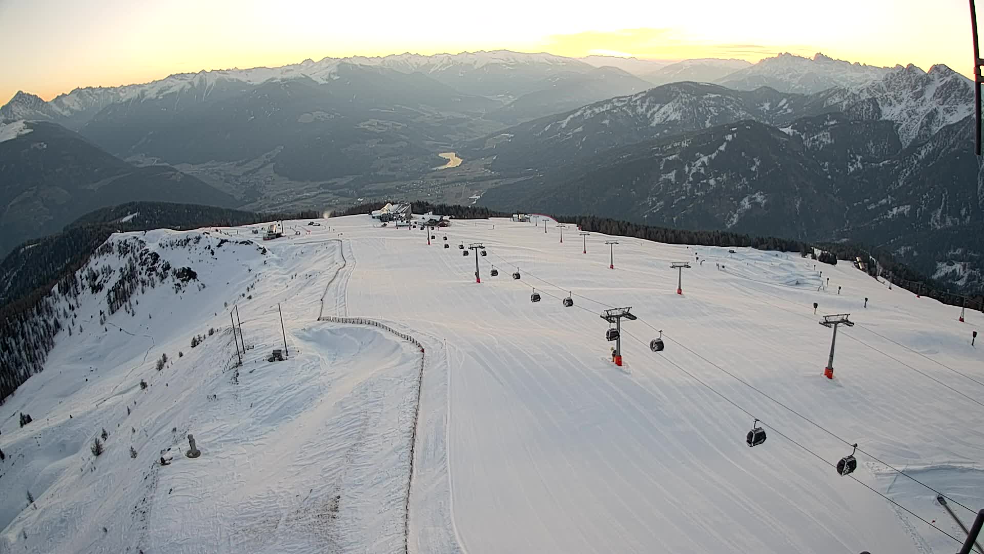 Kronplatz peak | view to Valdaora – Olang