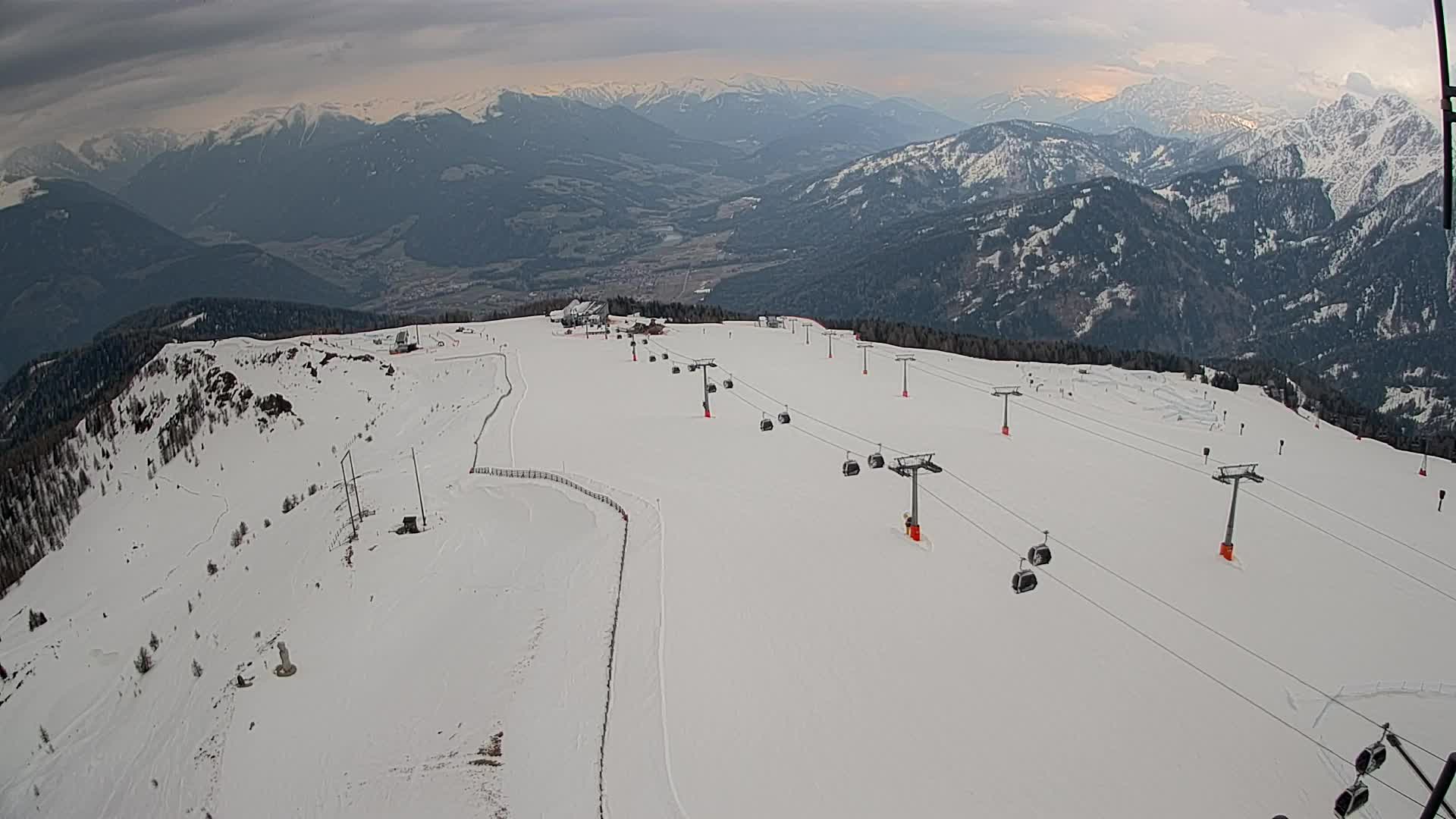 Kronplatz peak | view to Valdaora – Olang