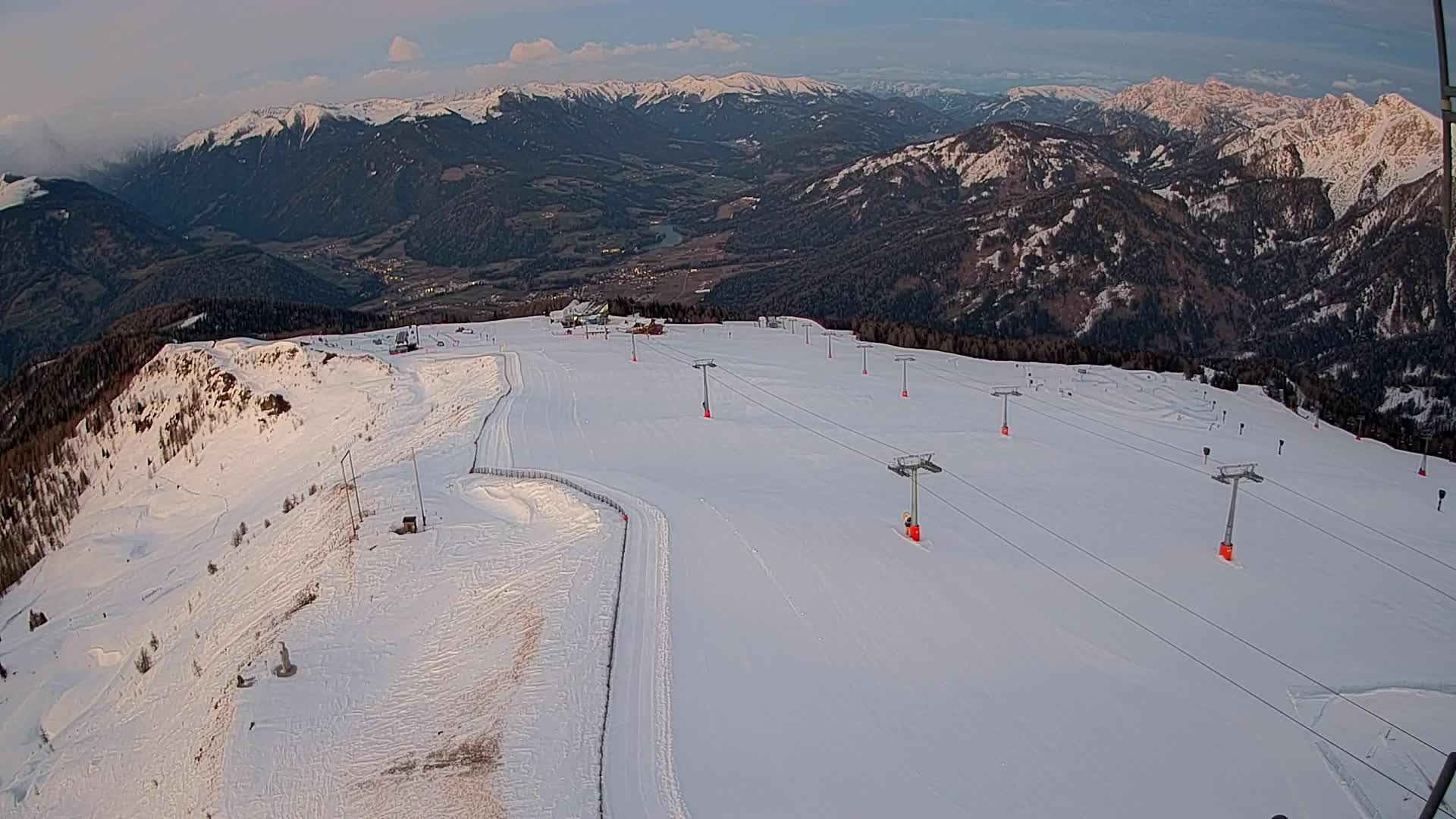 Kronplatz peak | view to Valdaora – Olang