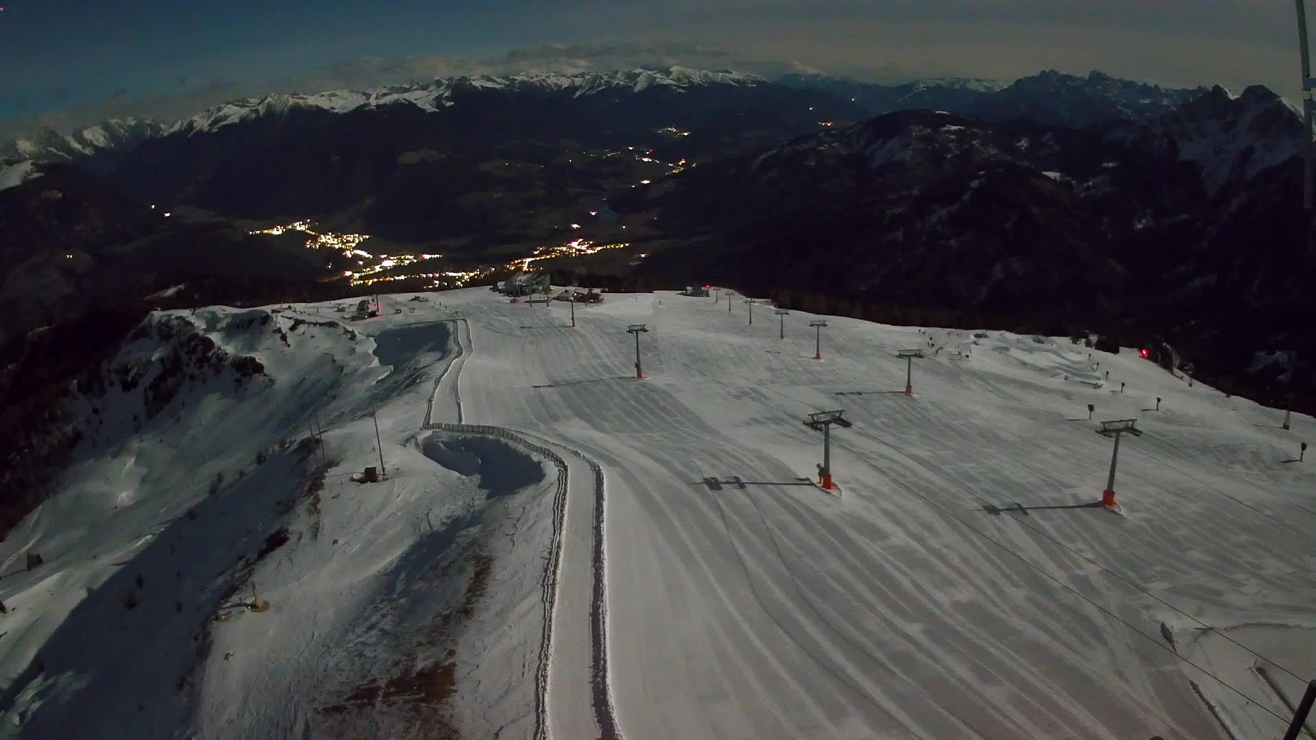 Kronplatz peak | view to Valdaora – Olang