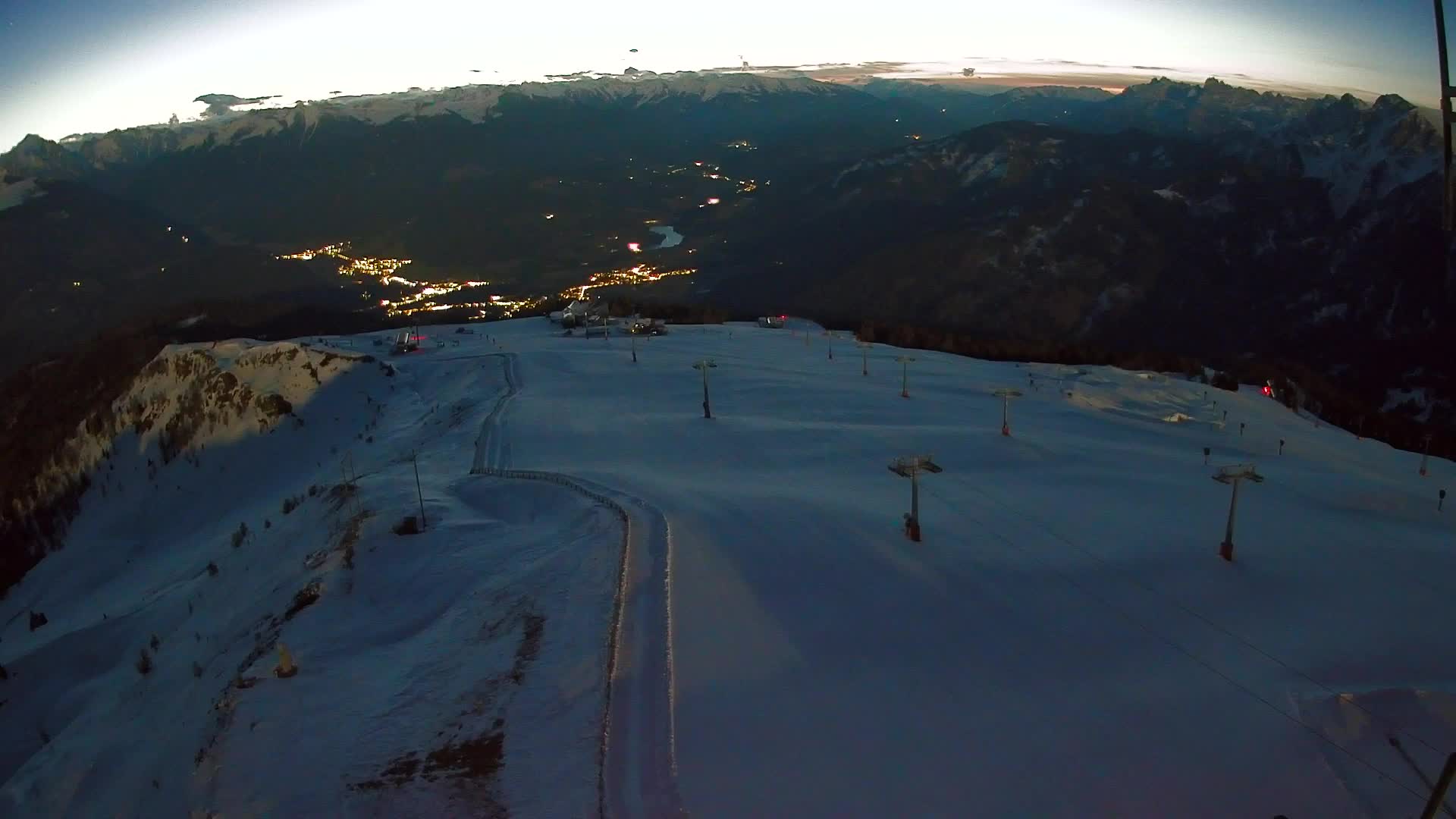 Kronplatz peak | view to Valdaora – Olang