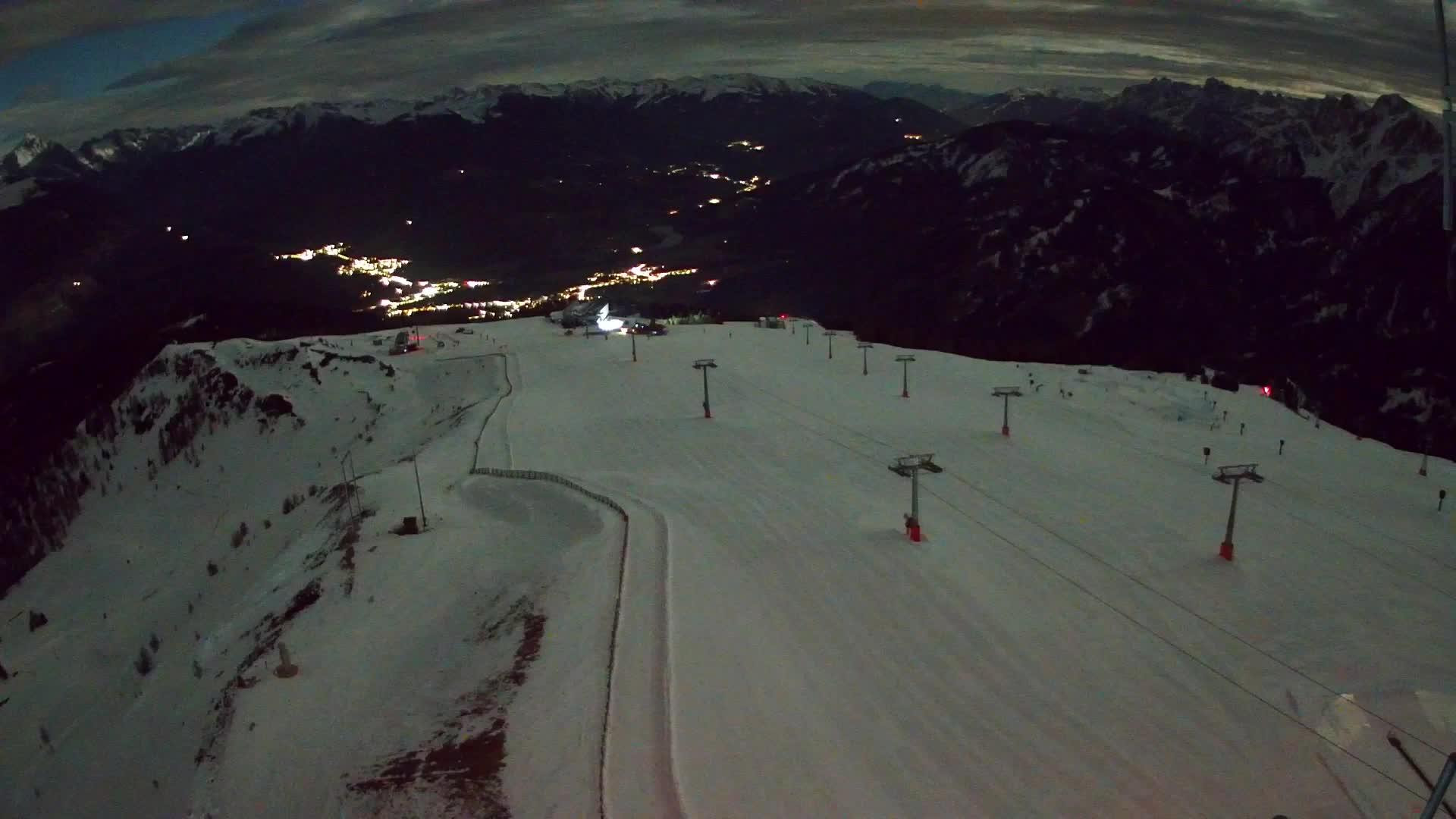 Kronplatz peak | view to Valdaora – Olang