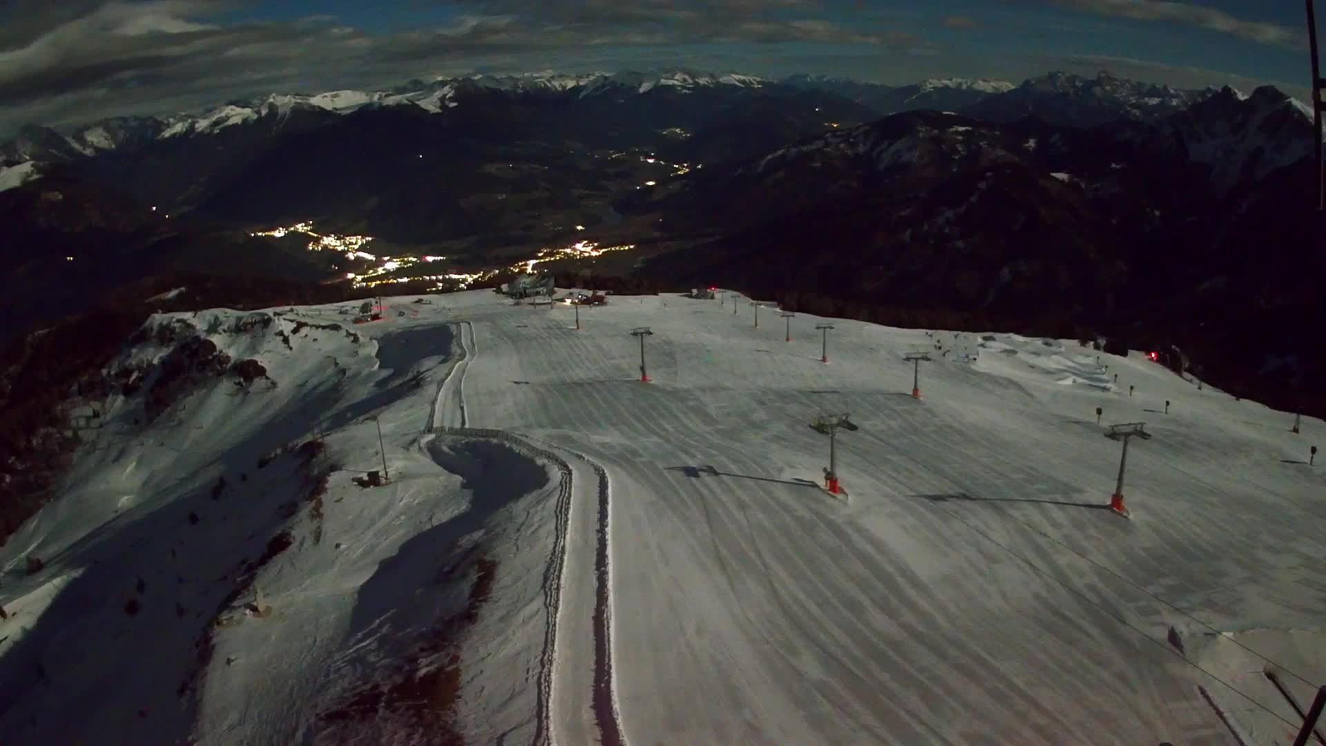 Kronplatz peak | view to Valdaora – Olang