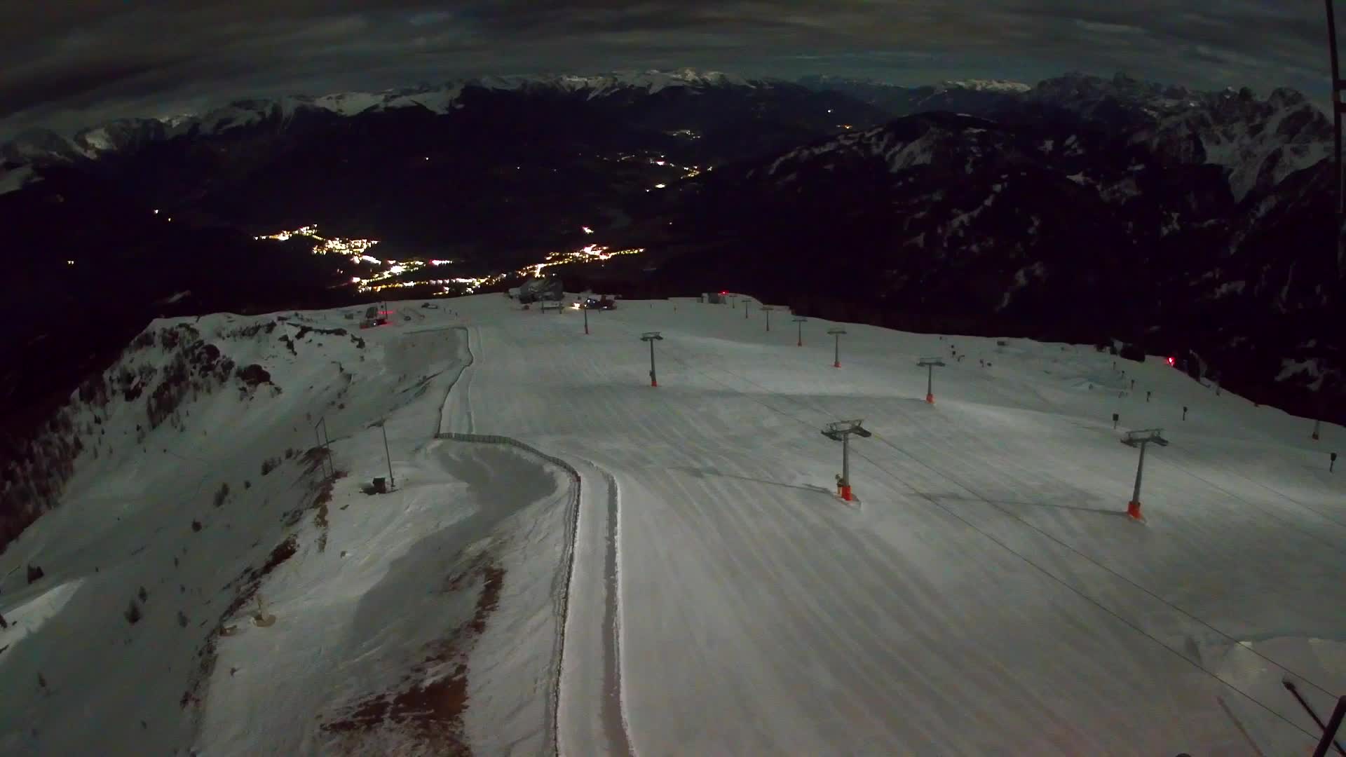 Kronplatz peak | view to Valdaora – Olang