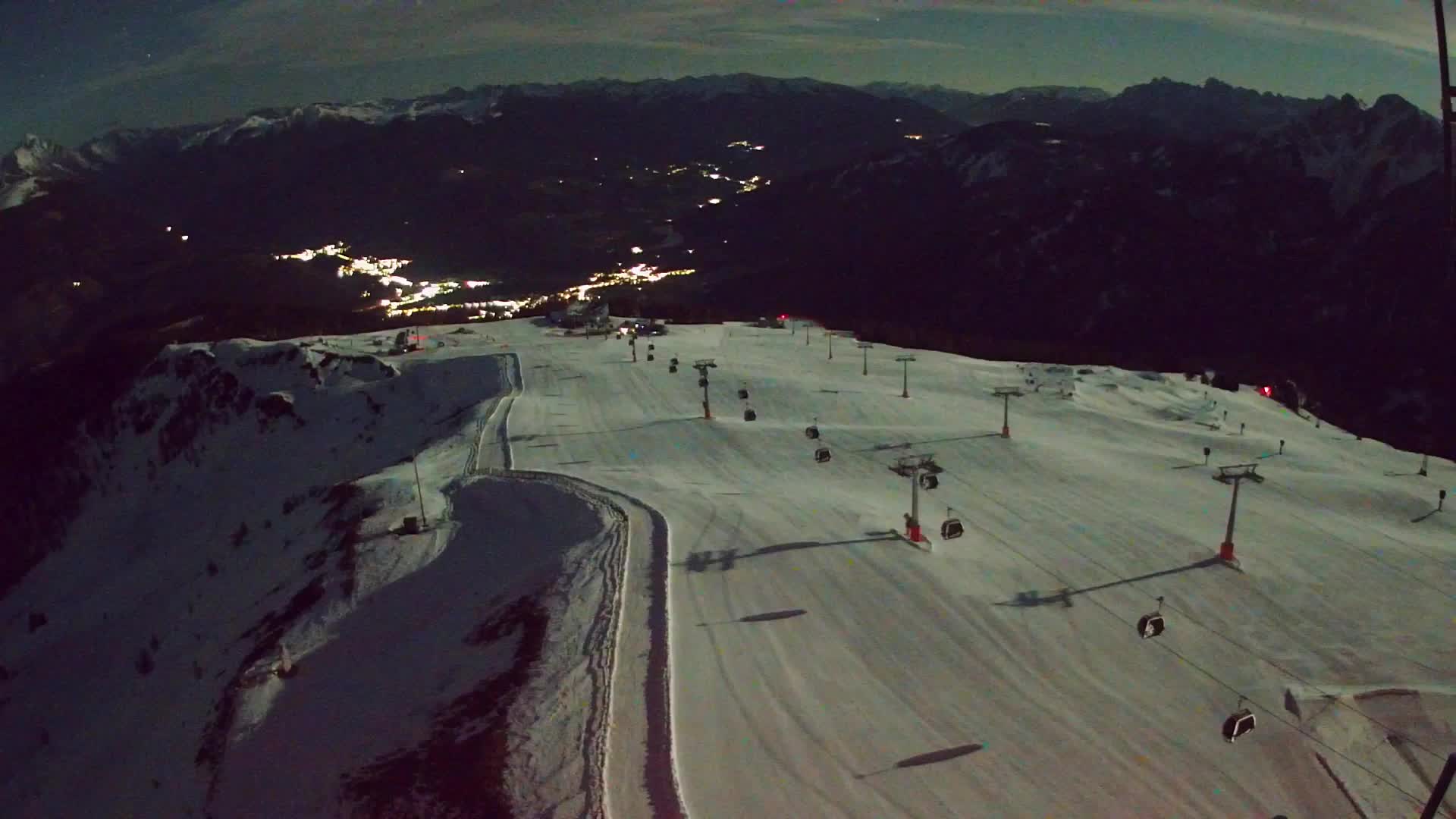 Kronplatz peak | view to Valdaora – Olang