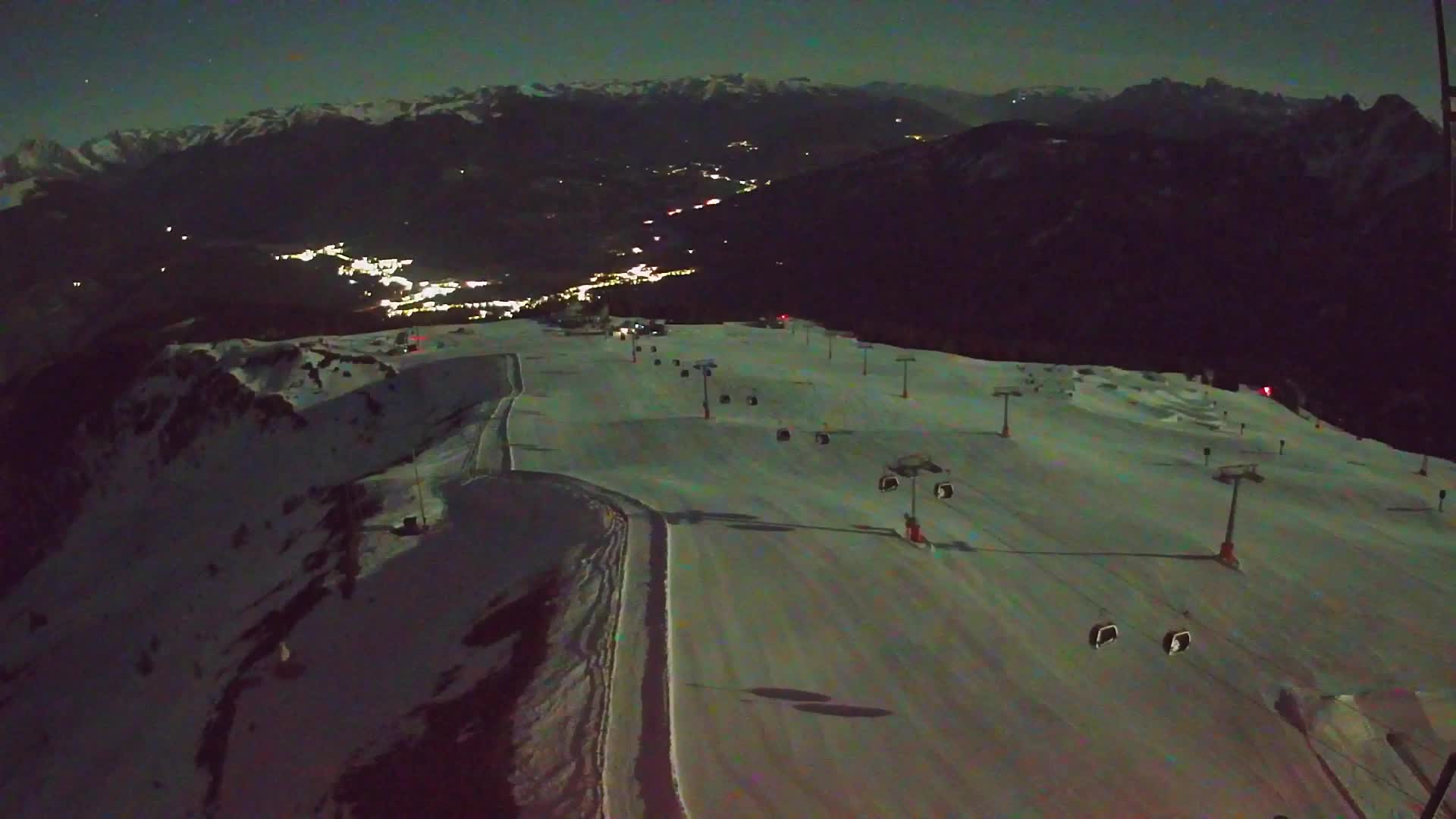 Kronplatz peak | view to Valdaora – Olang