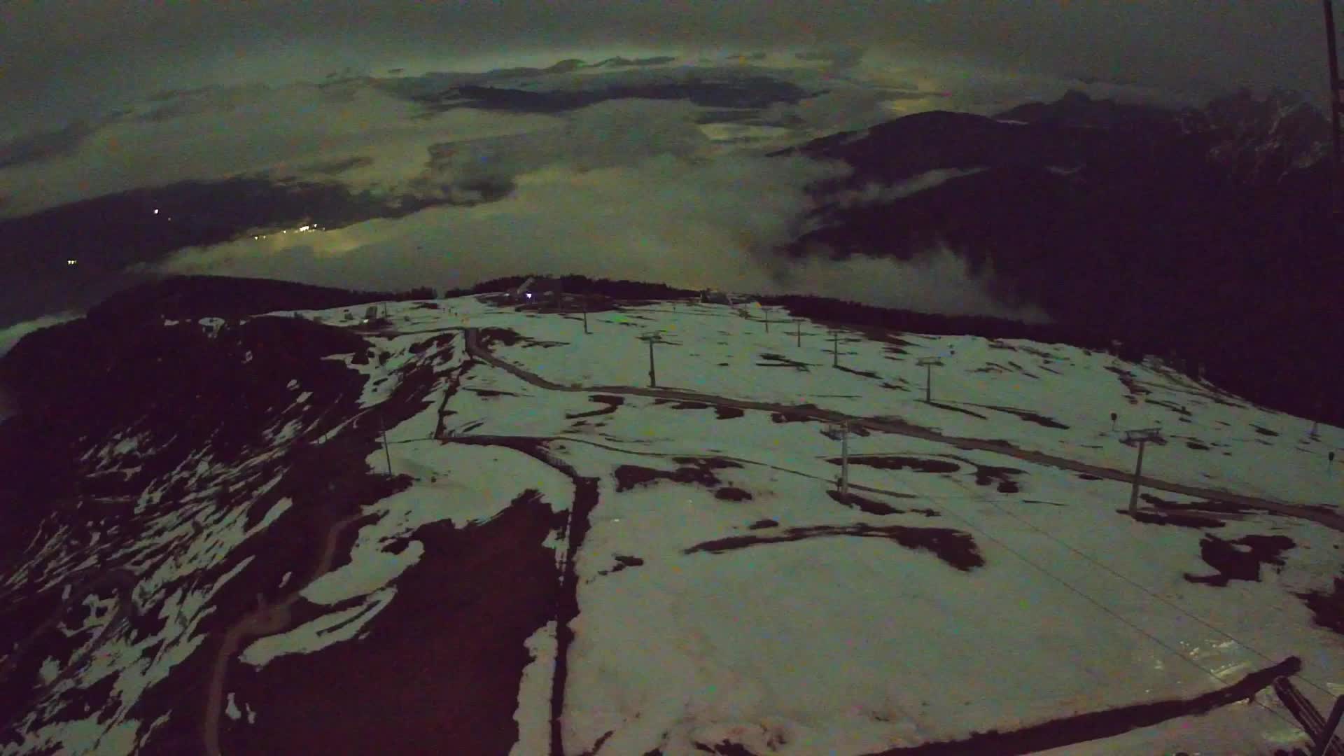 Kronplatz peak | view to Valdaora – Olang