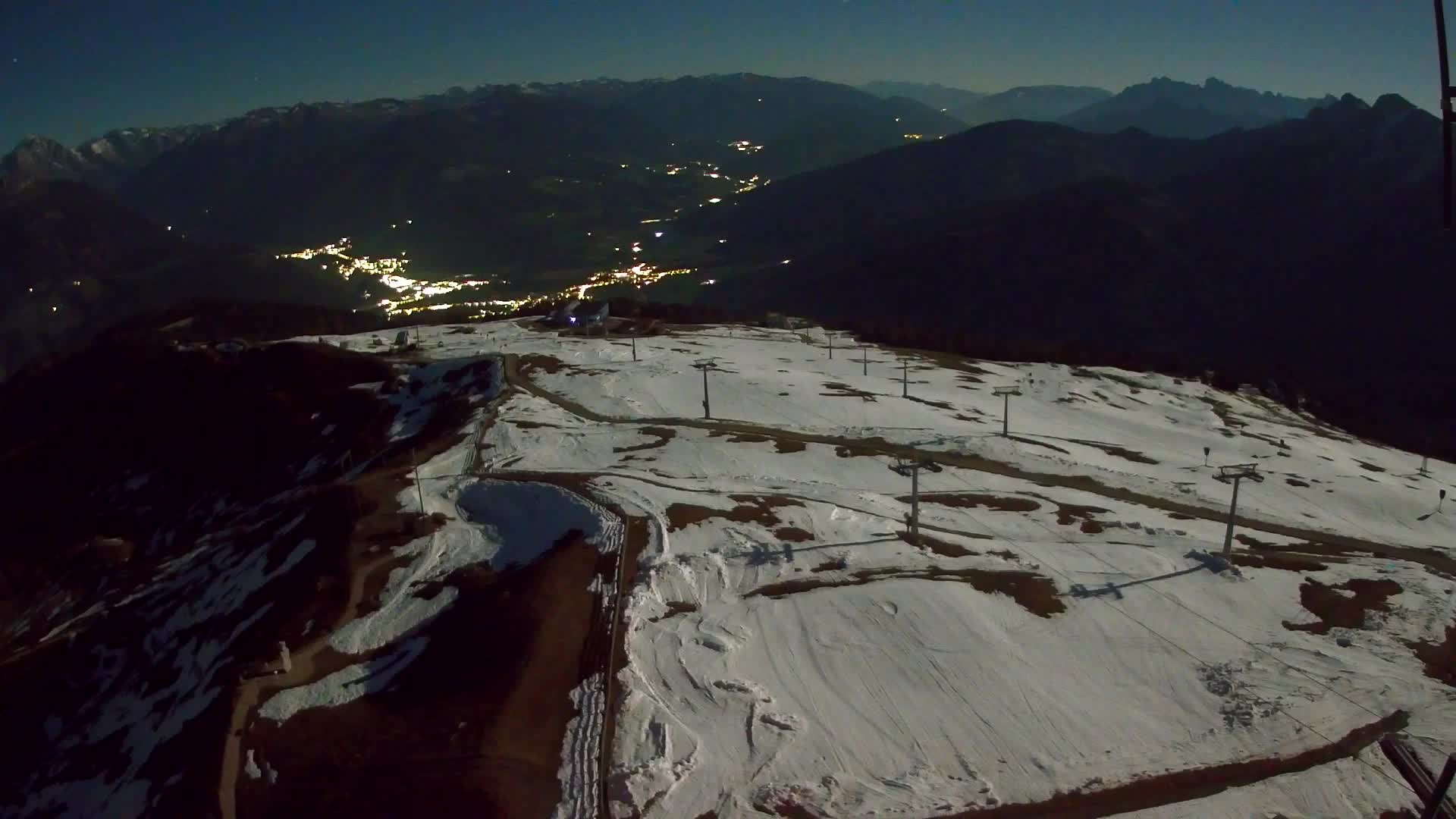 Kronplatz peak | view to Valdaora – Olang