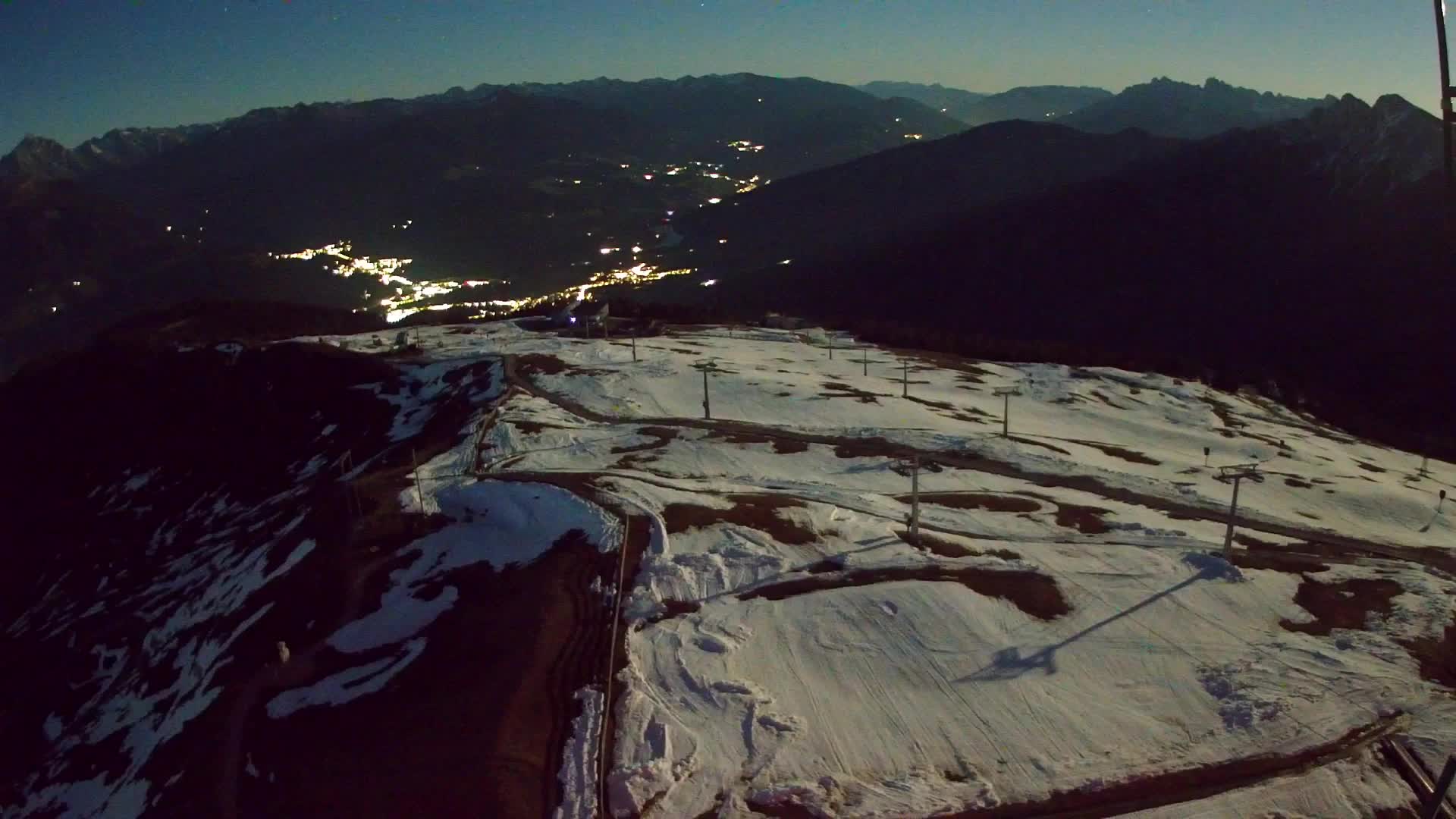 Kronplatz peak | view to Valdaora – Olang