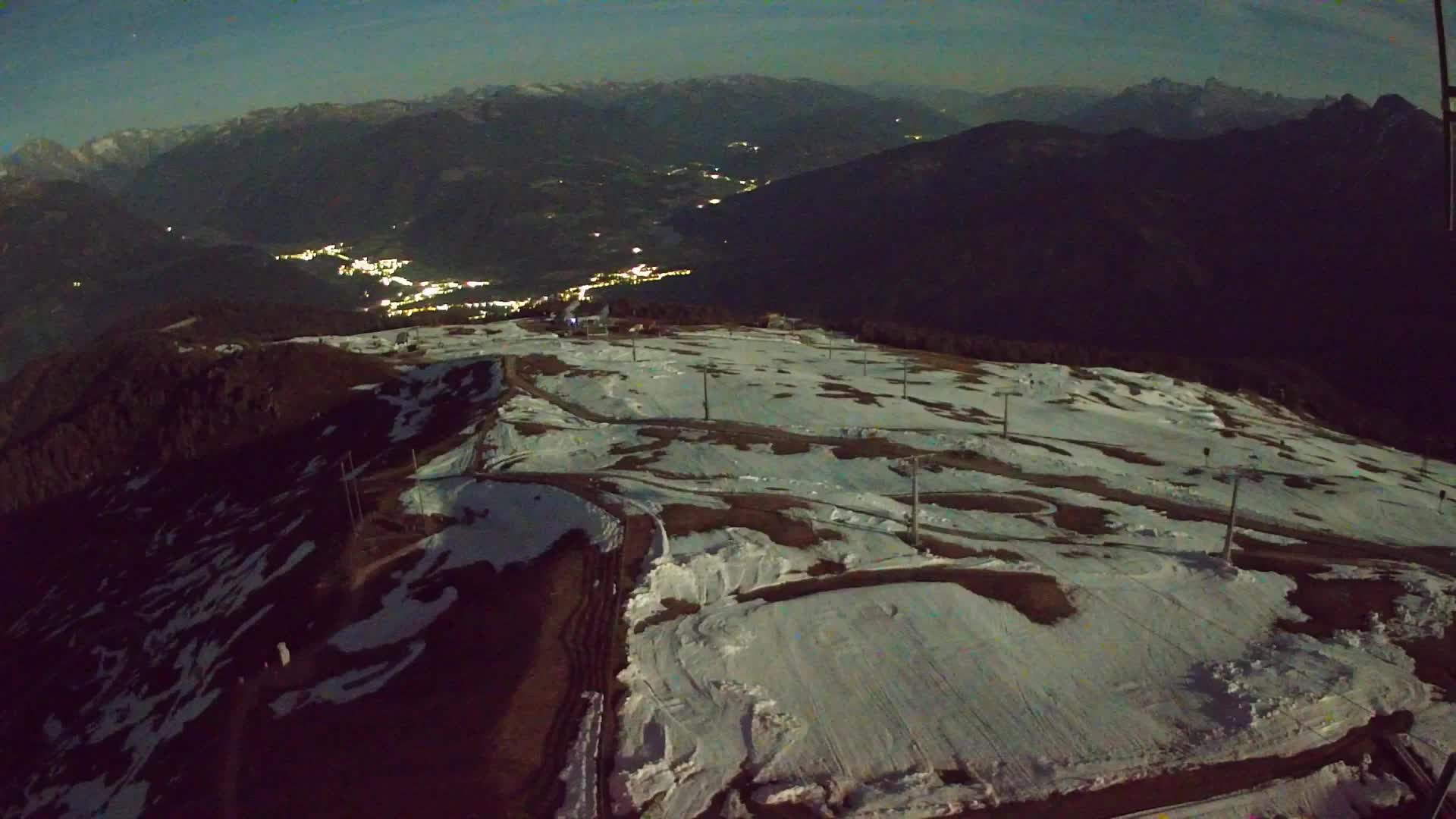 Kronplatz peak | view to Valdaora – Olang