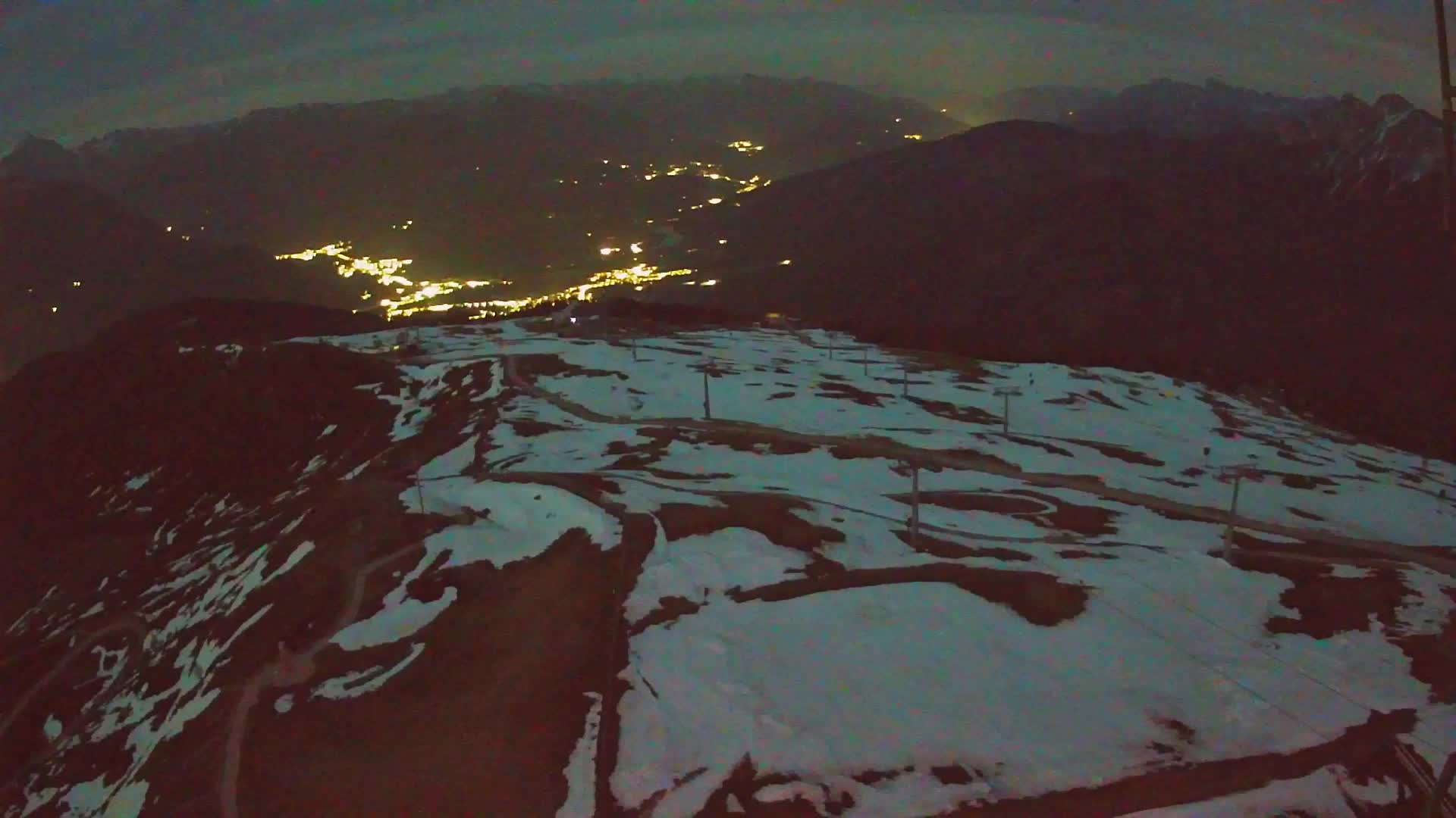 Kronplatz peak | view to Valdaora – Olang