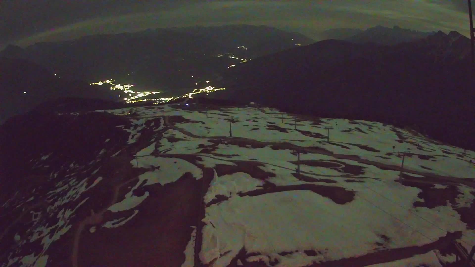 Kronplatz peak | view to Valdaora – Olang